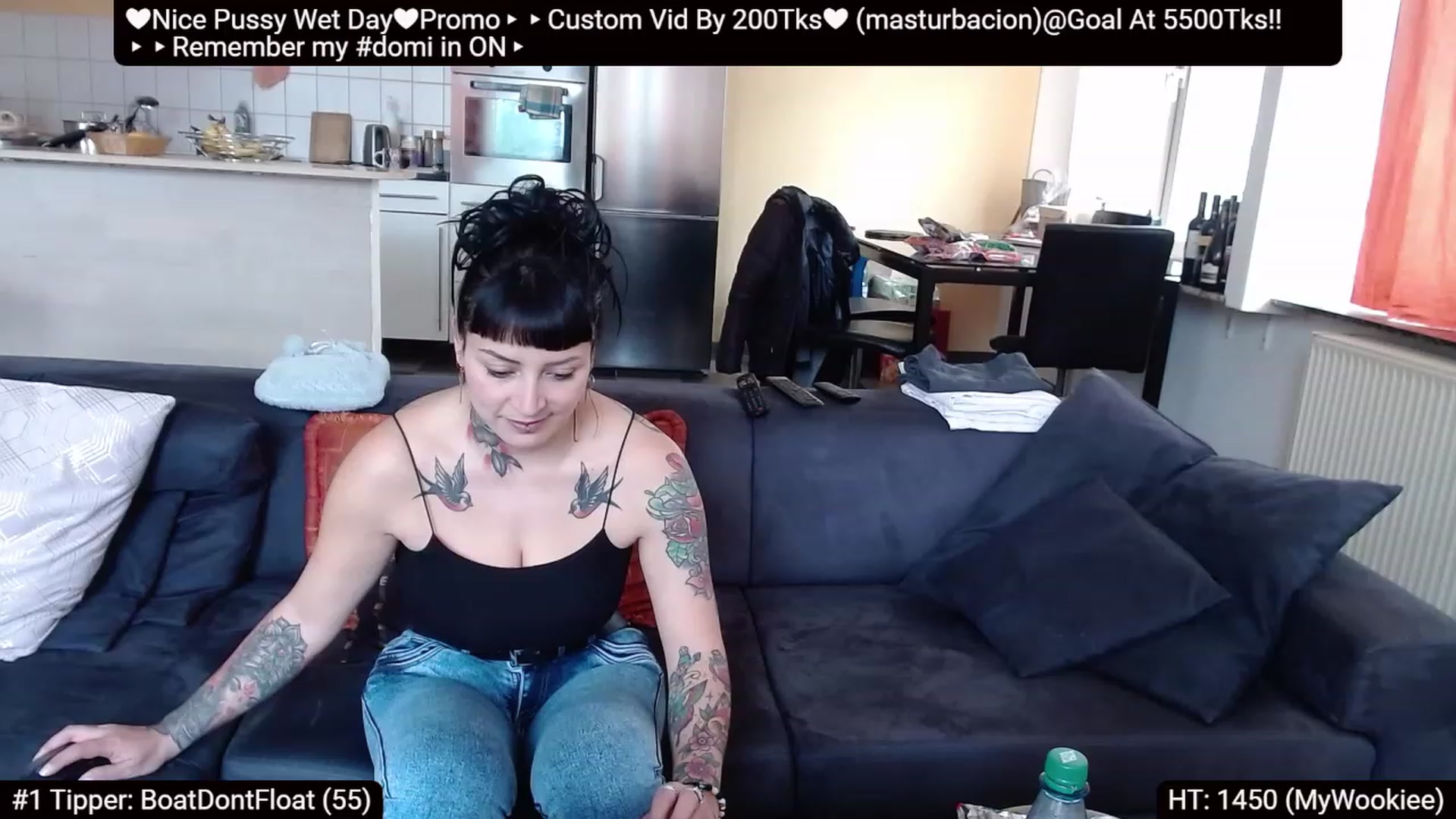 Gallery image thumbnail from Catabrown's myfreecams stream on, 04/21/2023, 09:16 image 2 of 20