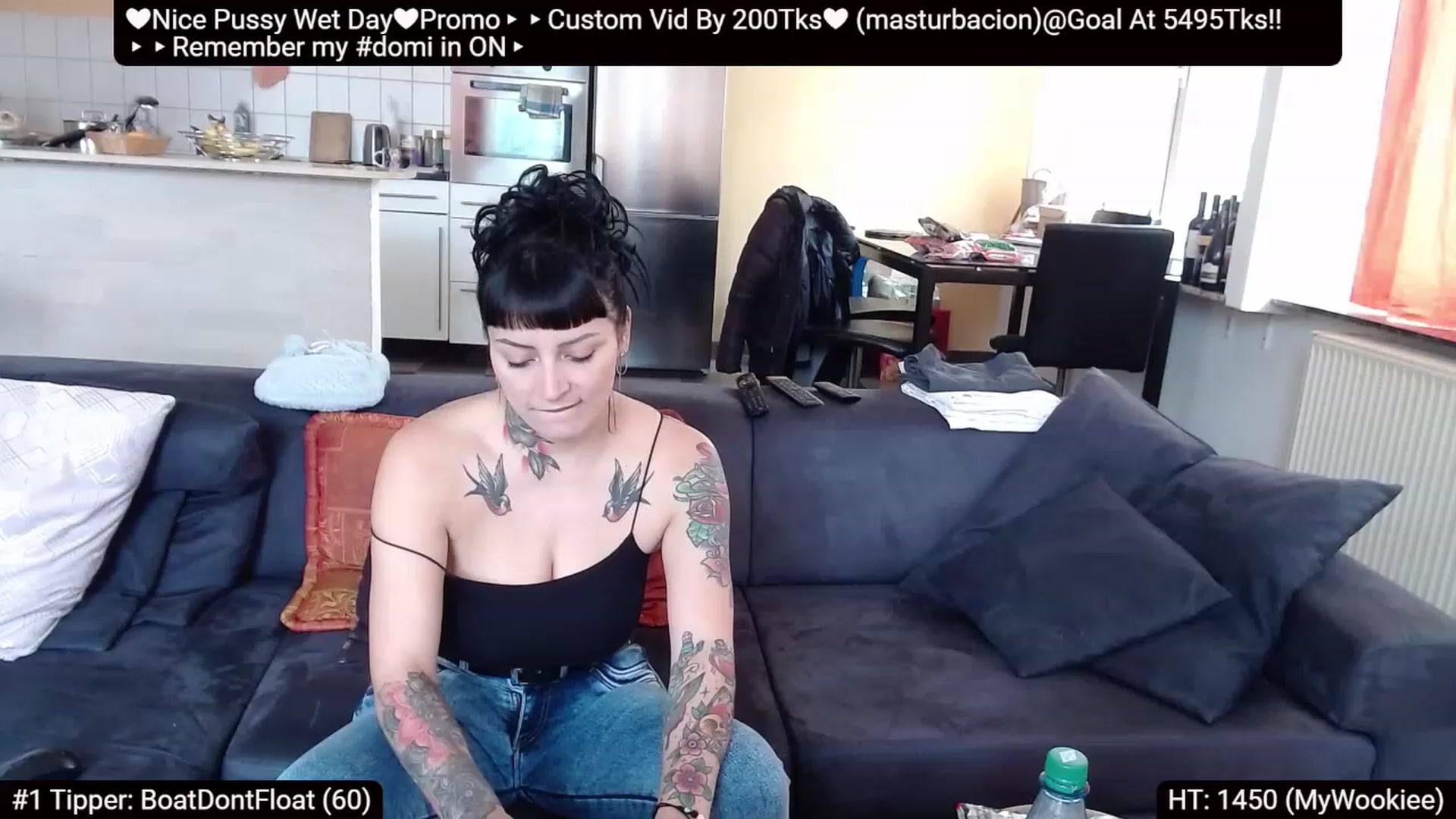 Gallery image thumbnail from Catabrown's myfreecams stream on, 04/21/2023, 09:16 image 6 of 20