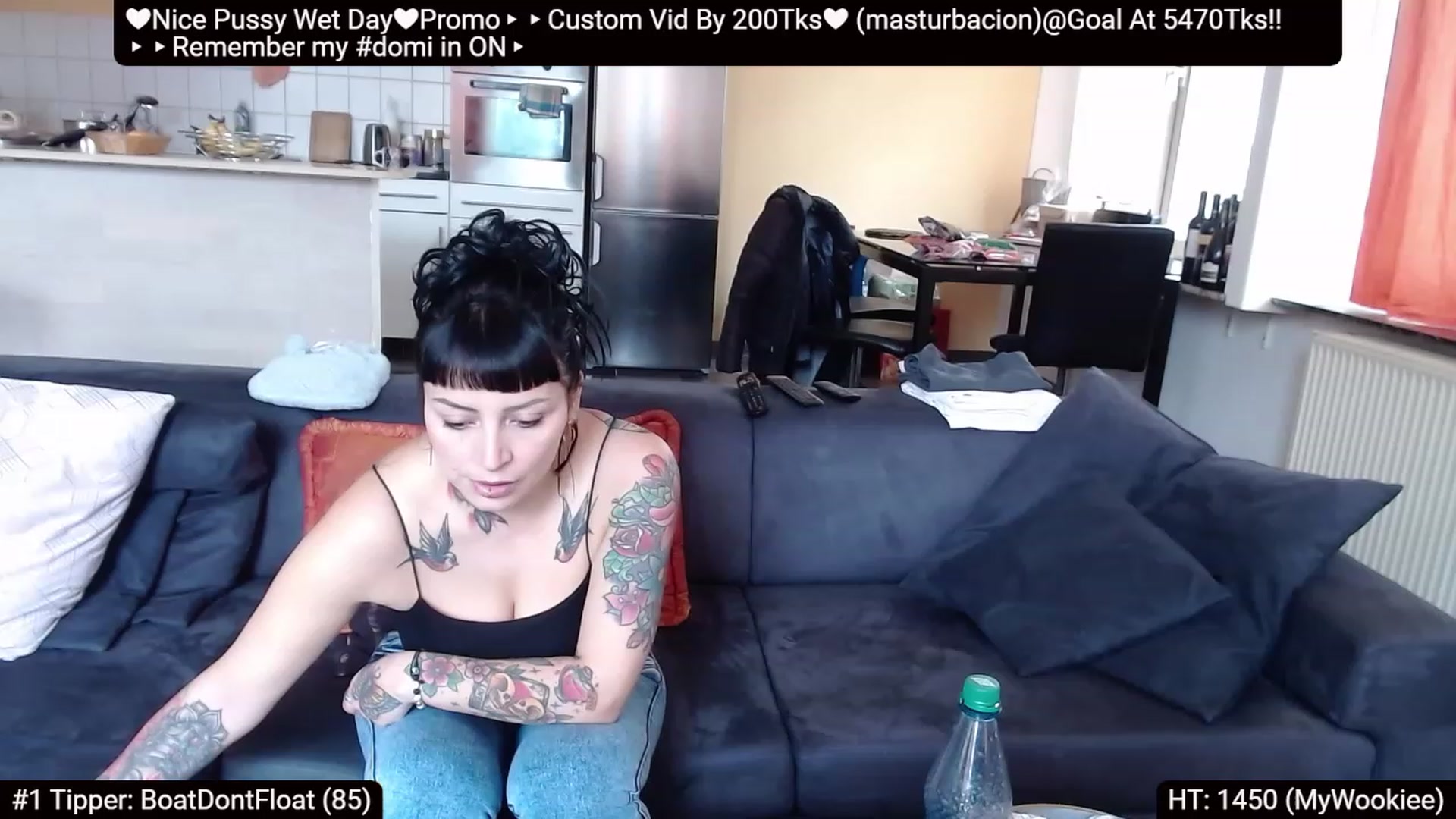 Gallery image thumbnail from Catabrown's myfreecams stream on, 04/21/2023, 09:16 image 16 of 20