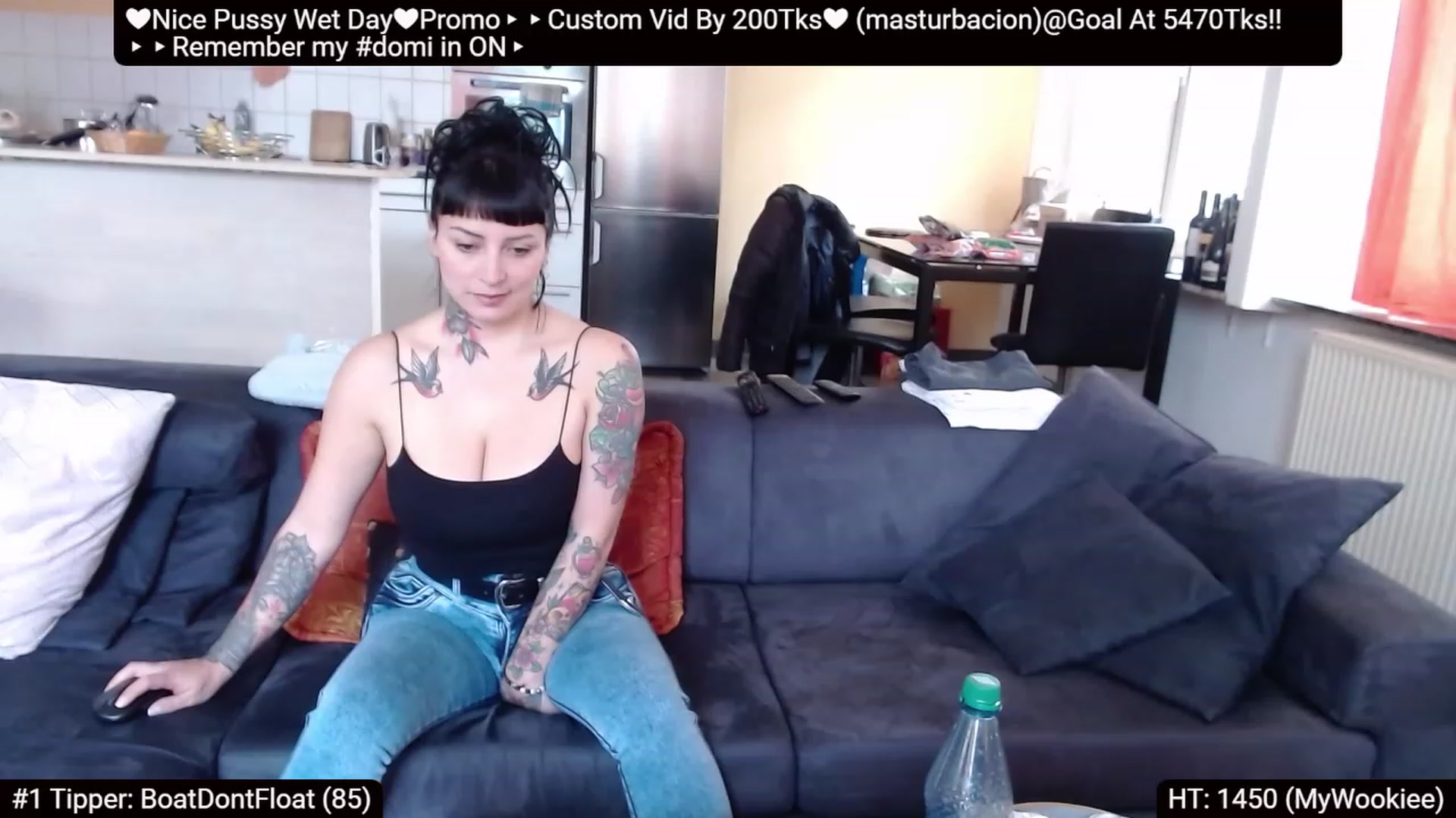 Gallery image thumbnail from Catabrown's myfreecams stream on, 04/21/2023, 09:16 image 19 of 20