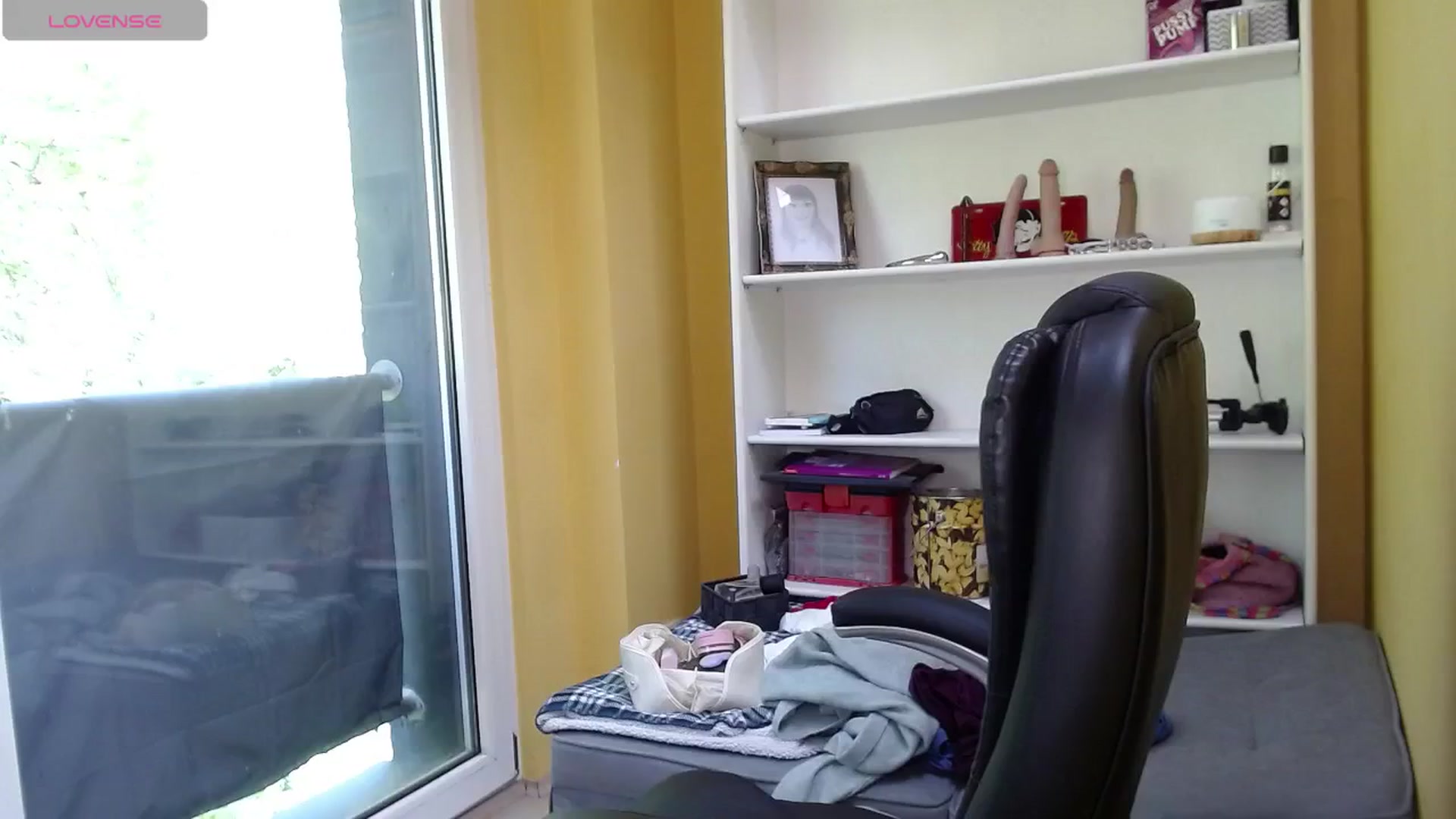 Gallery image thumbnail from Catabrown's myfreecams stream on, 05/11/2024, 15:28 image 19 of 20