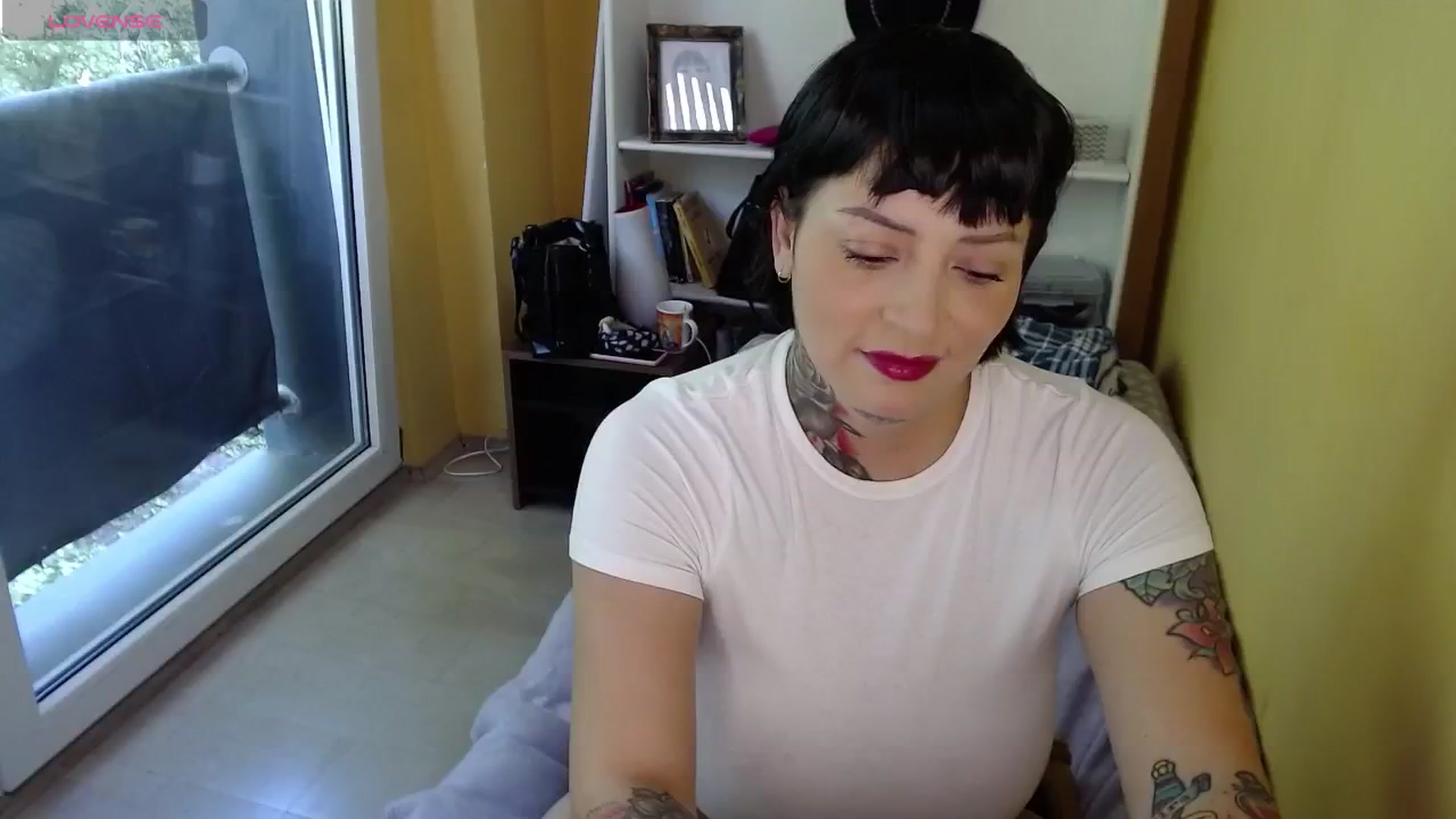 Gallery image thumbnail from Catabrown's myfreecams stream on, 07/28/2024, 16:53 image 9 of 20