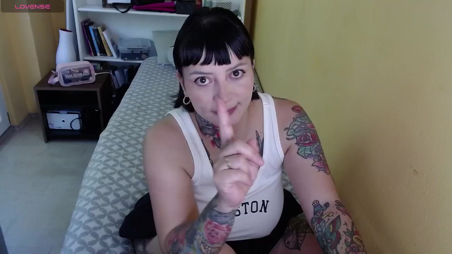 Gallery image thumbnail from Catabrown's myfreecams stream on, 08/11/2024, 16:56 image 6 of 20