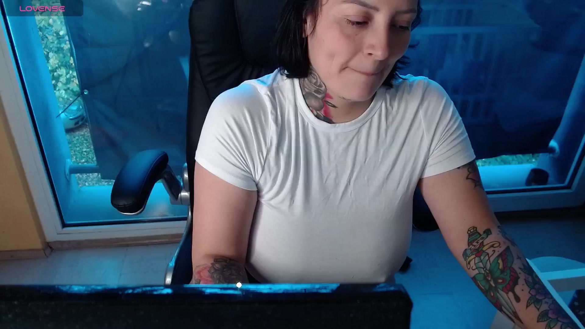Gallery image thumbnail from Catabrown's myfreecams stream on, 11/03/2024, 14:27 image 8 of 20