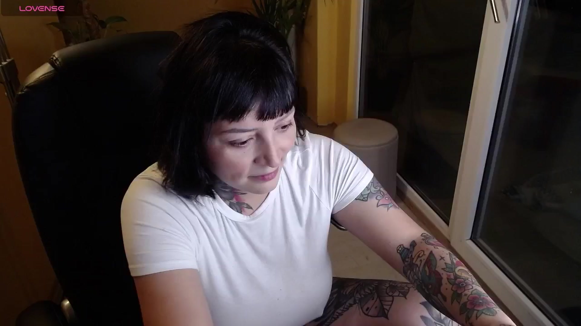 Gallery image thumbnail from Catabrown's myfreecams stream on, 11/27/2024, 15:58 image 20 of 20