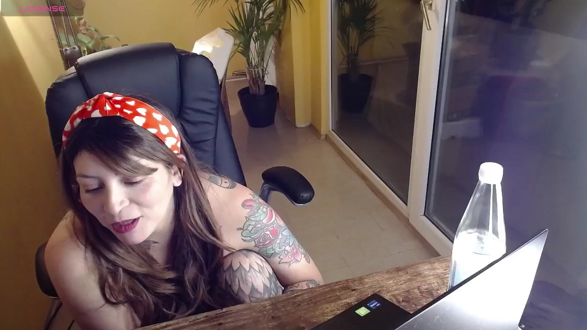 Gallery image thumbnail from Catabrown's myfreecams stream on, 12/07/2024, 17:18 image 10 of 20