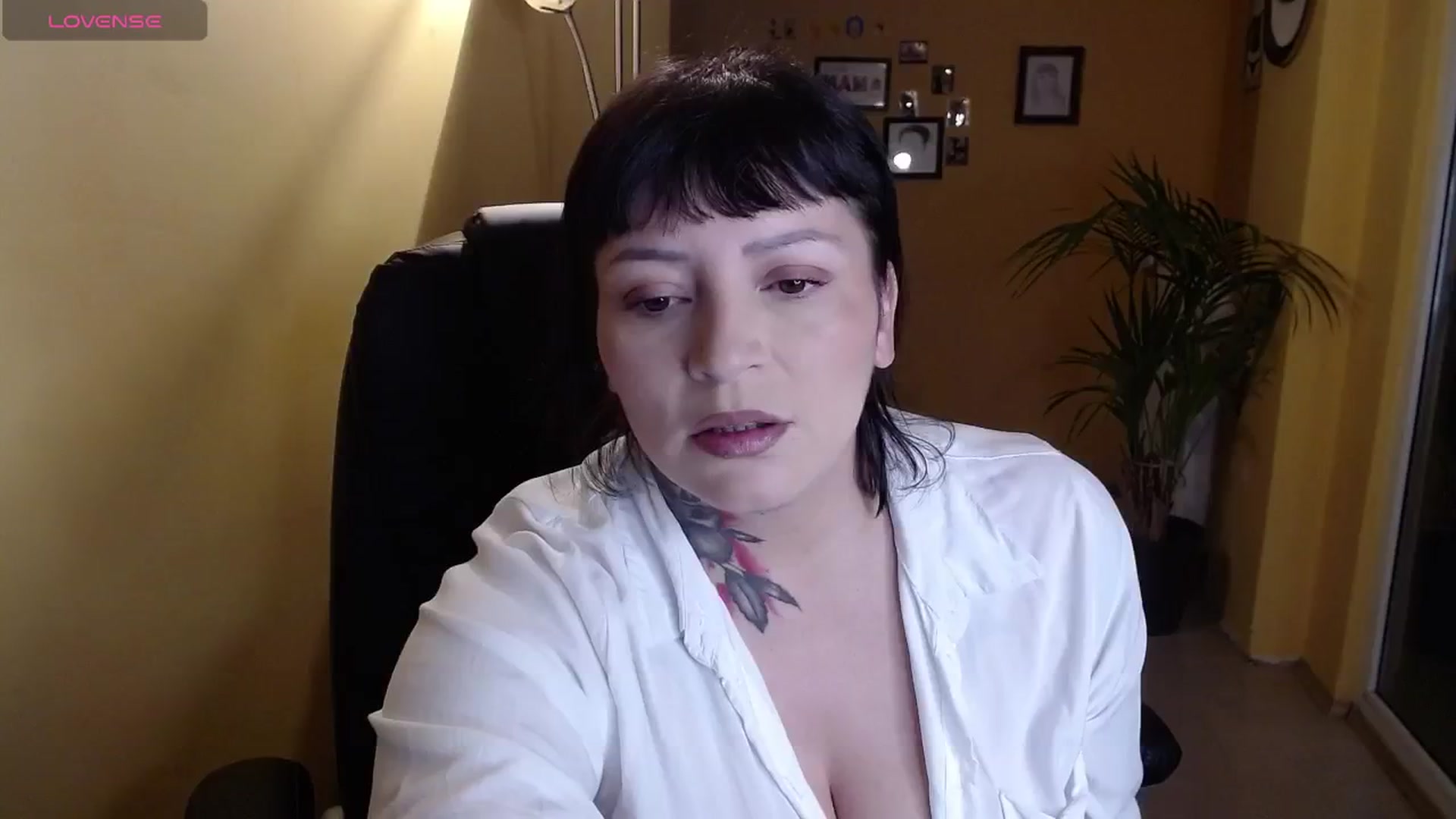 Gallery image thumbnail from Catabrown's myfreecams stream on, 12/27/2024, 16:07 image 20 of 20