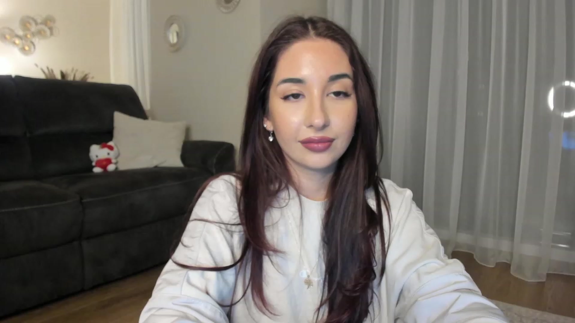 Gallery image thumbnail from Cataleya's myfreecams stream on, 11/15/2023, 24:17 image 16 of 20