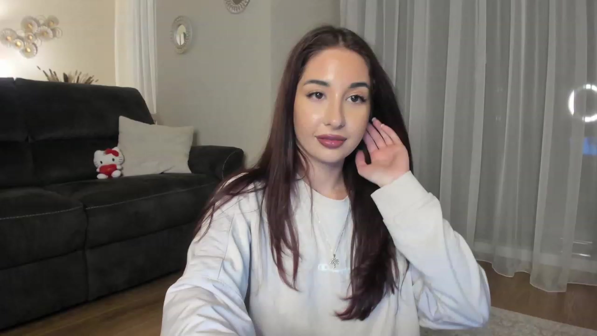 Gallery image thumbnail from Cataleya's myfreecams stream on, 11/15/2023, 24:17 image 13 of 20