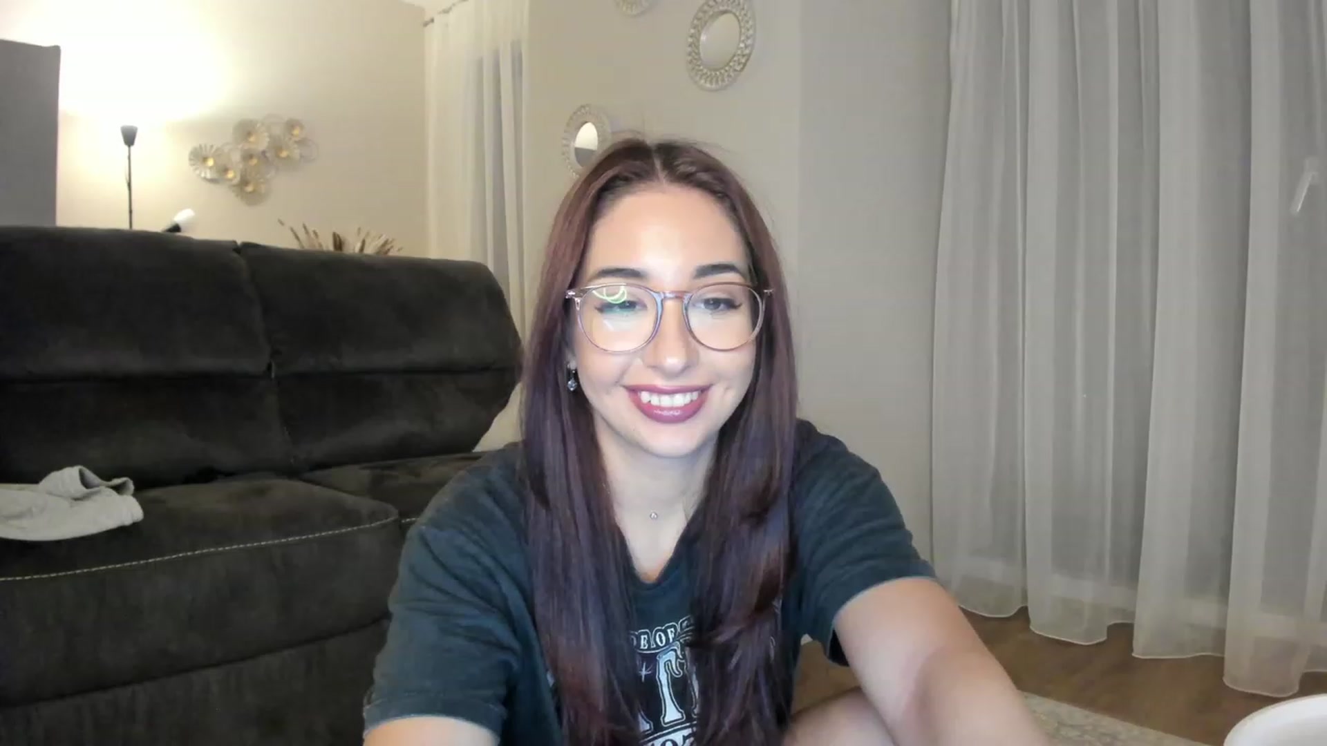 Gallery image thumbnail from Cataleya's myfreecams stream on, 11/20/2023, 24:02 image 16 of 20