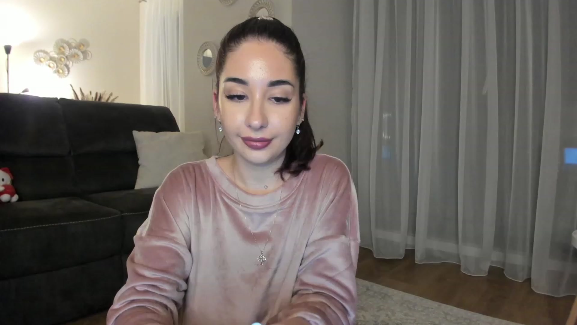 Gallery image thumbnail from Cataleya's myfreecams stream on, 11/29/2023, 24:03 image 7 of 20