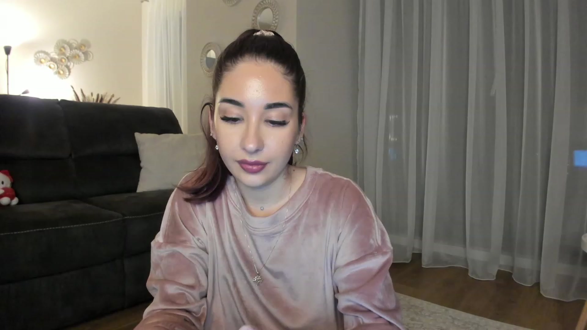 Gallery image thumbnail from Cataleya's myfreecams stream on, 11/29/2023, 24:03 image 6 of 20