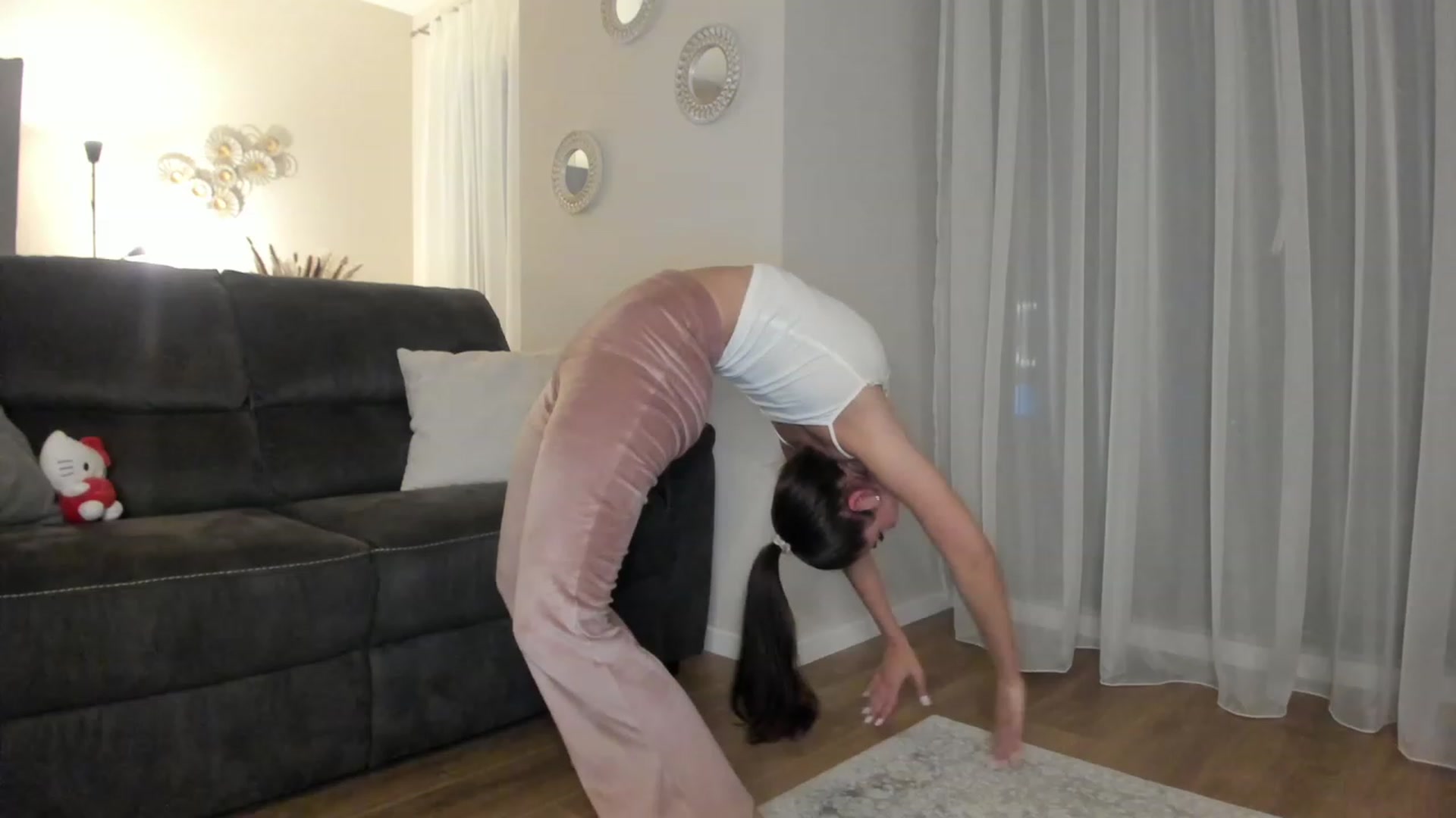 Gallery image thumbnail from Cataleya's myfreecams stream on, 11/29/2023, 24:03 image 15 of 20