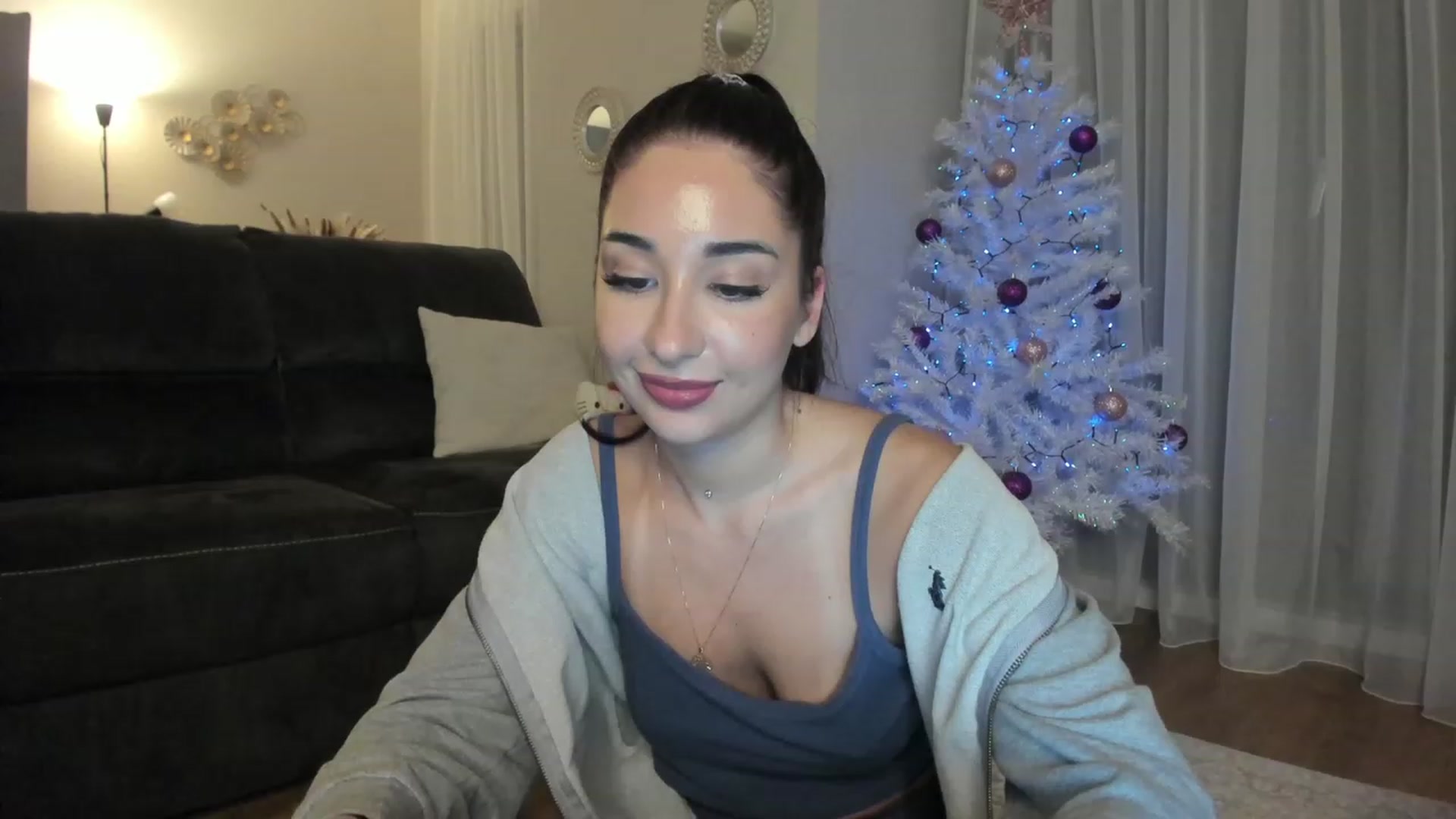 Gallery image thumbnail from Cataleya's myfreecams stream on, 12/08/2023, 23:13 image 16 of 20