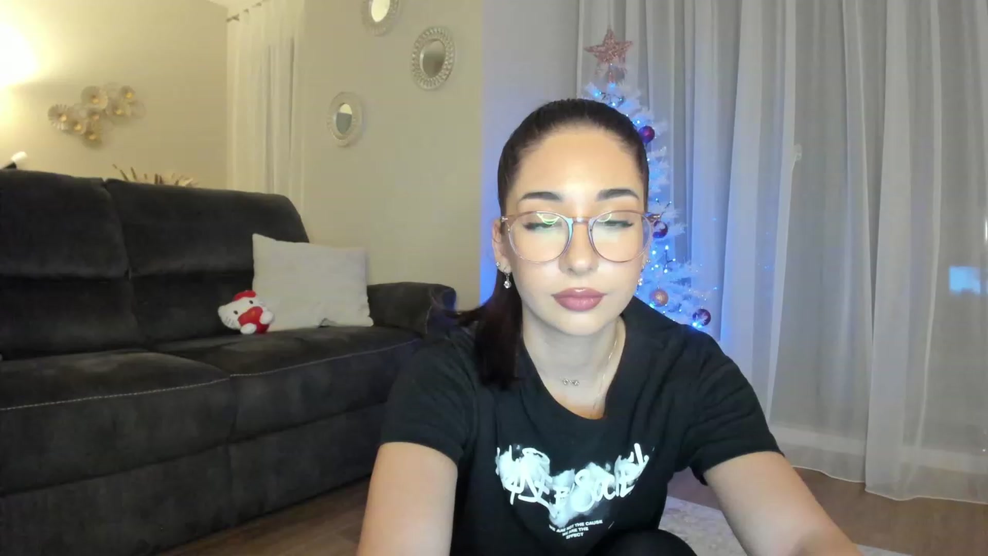 Gallery image thumbnail from Cataleya's myfreecams stream on, 12/12/2023, 22:41 image 2 of 20