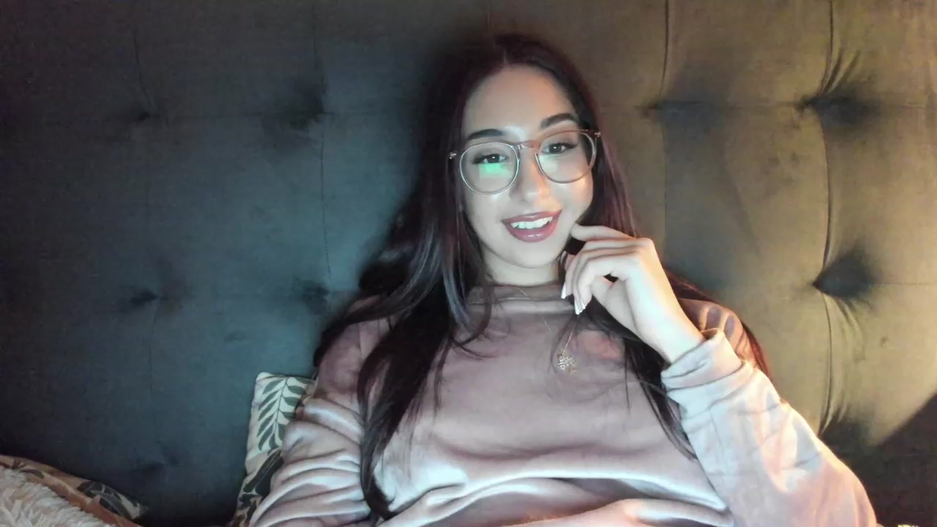 Gallery image thumbnail from Cataleya's myfreecams stream on, 12/16/2023, 24:24 image 10 of 20