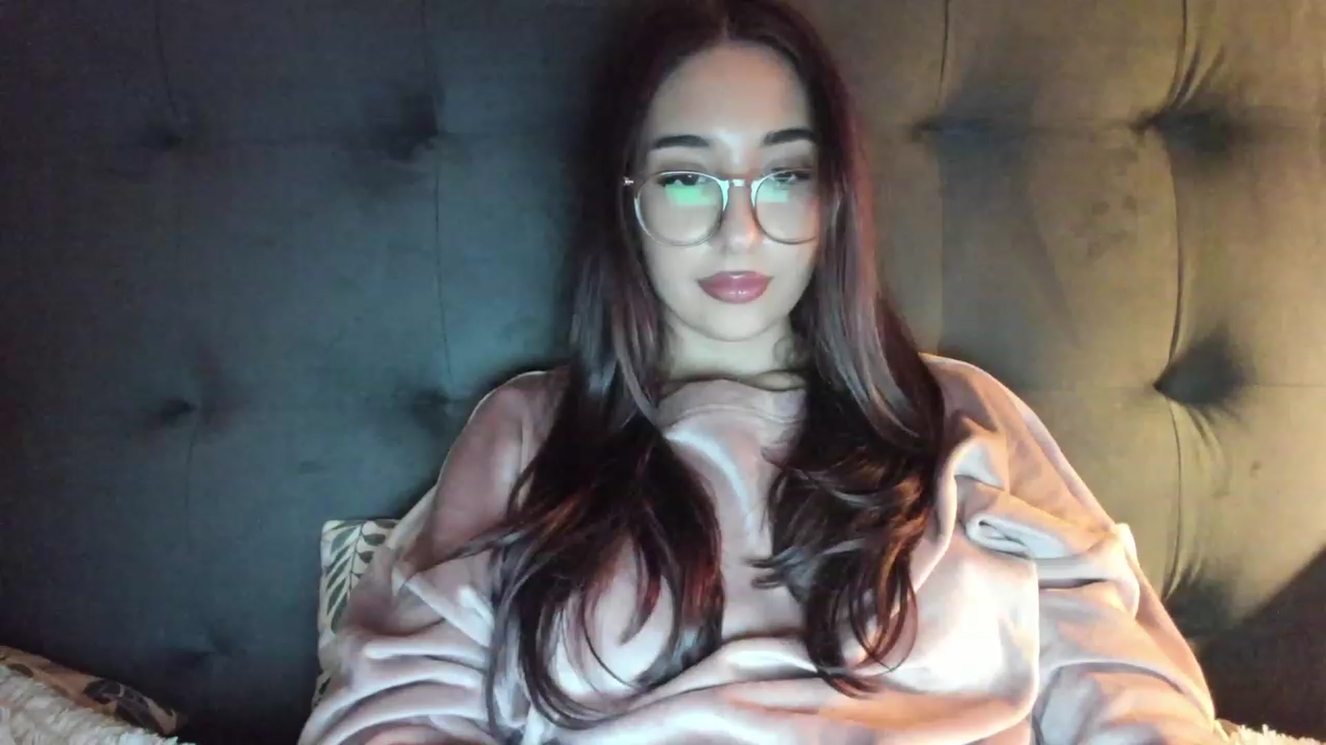 Gallery image thumbnail from Cataleya's myfreecams stream on, 12/16/2023, 24:24 image 2 of 20