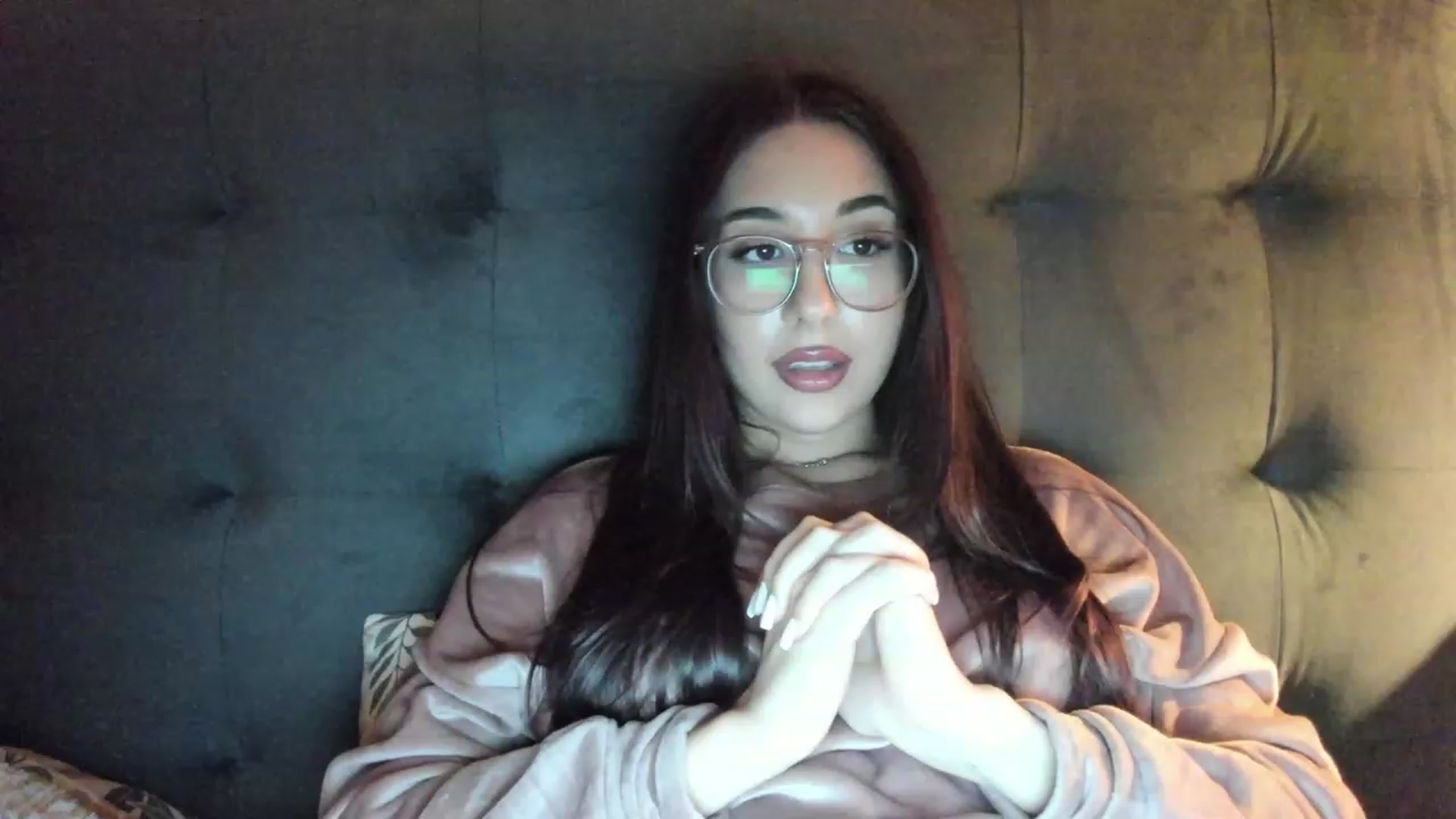 Gallery image thumbnail from Cataleya's myfreecams stream on, 12/16/2023, 24:24 image 6 of 20