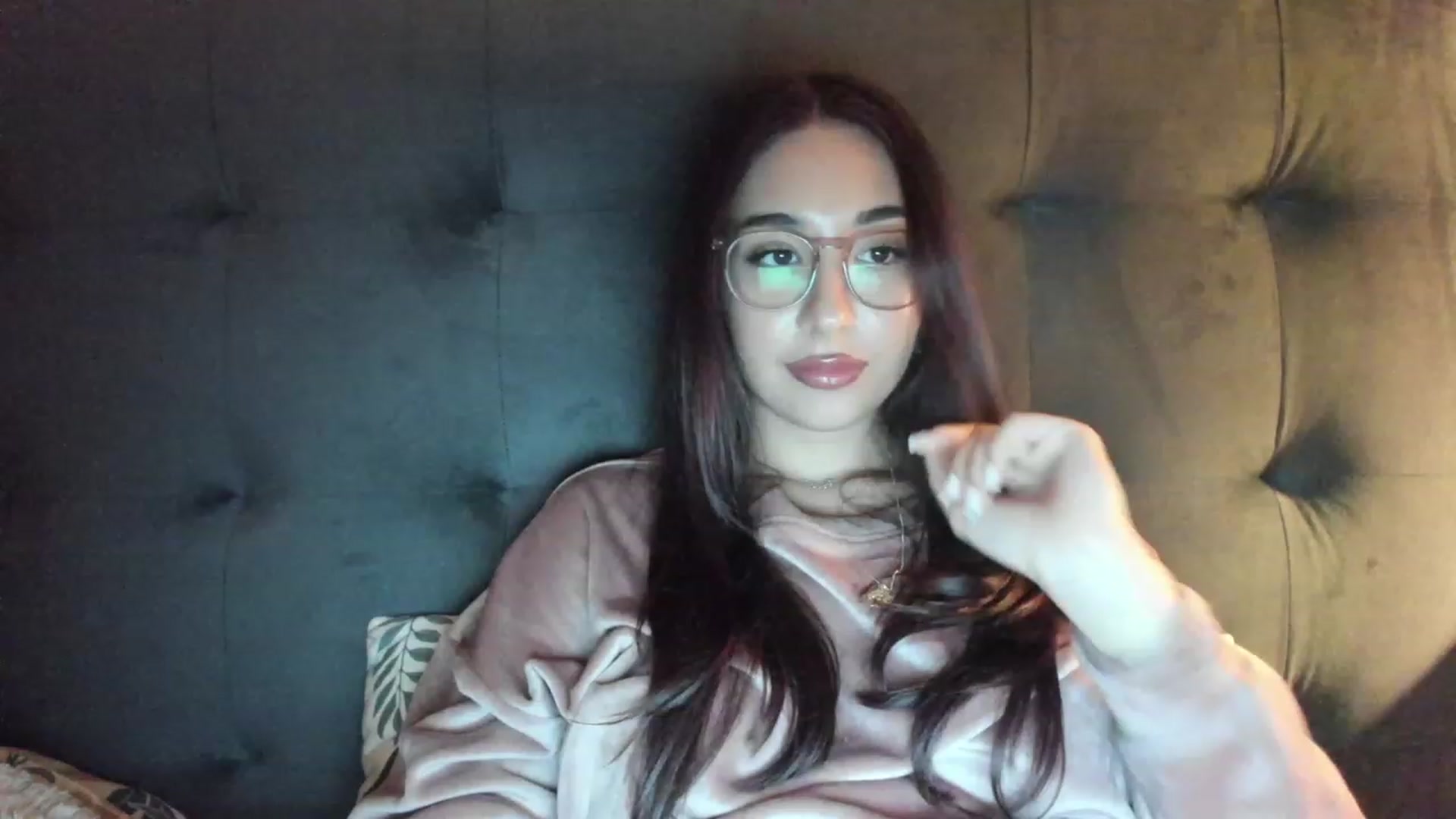 Gallery image thumbnail from Cataleya's myfreecams stream on, 12/16/2023, 24:24 image 5 of 20