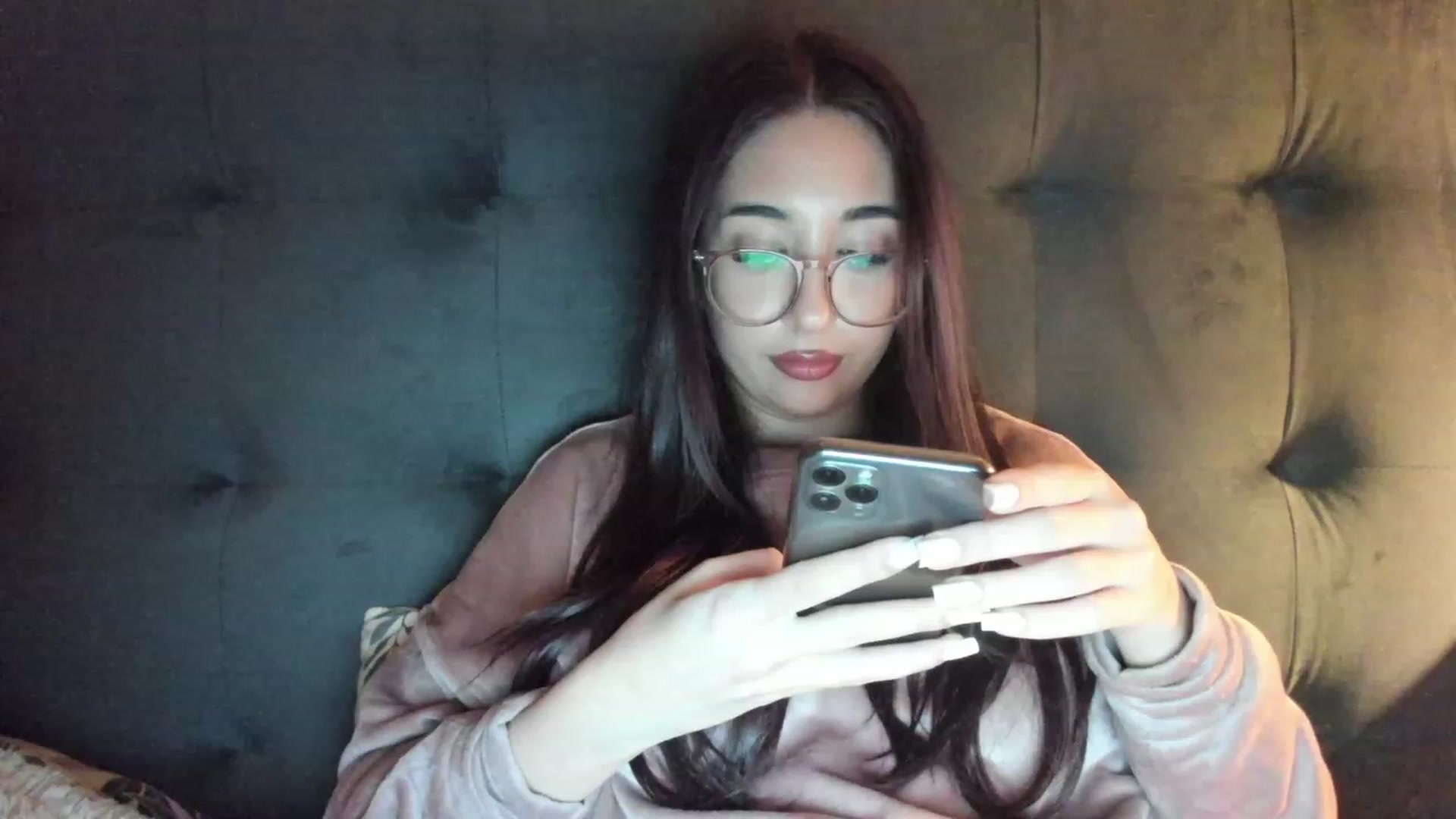 Gallery image thumbnail from Cataleya's myfreecams stream on, 12/16/2023, 24:24 image 1 of 20