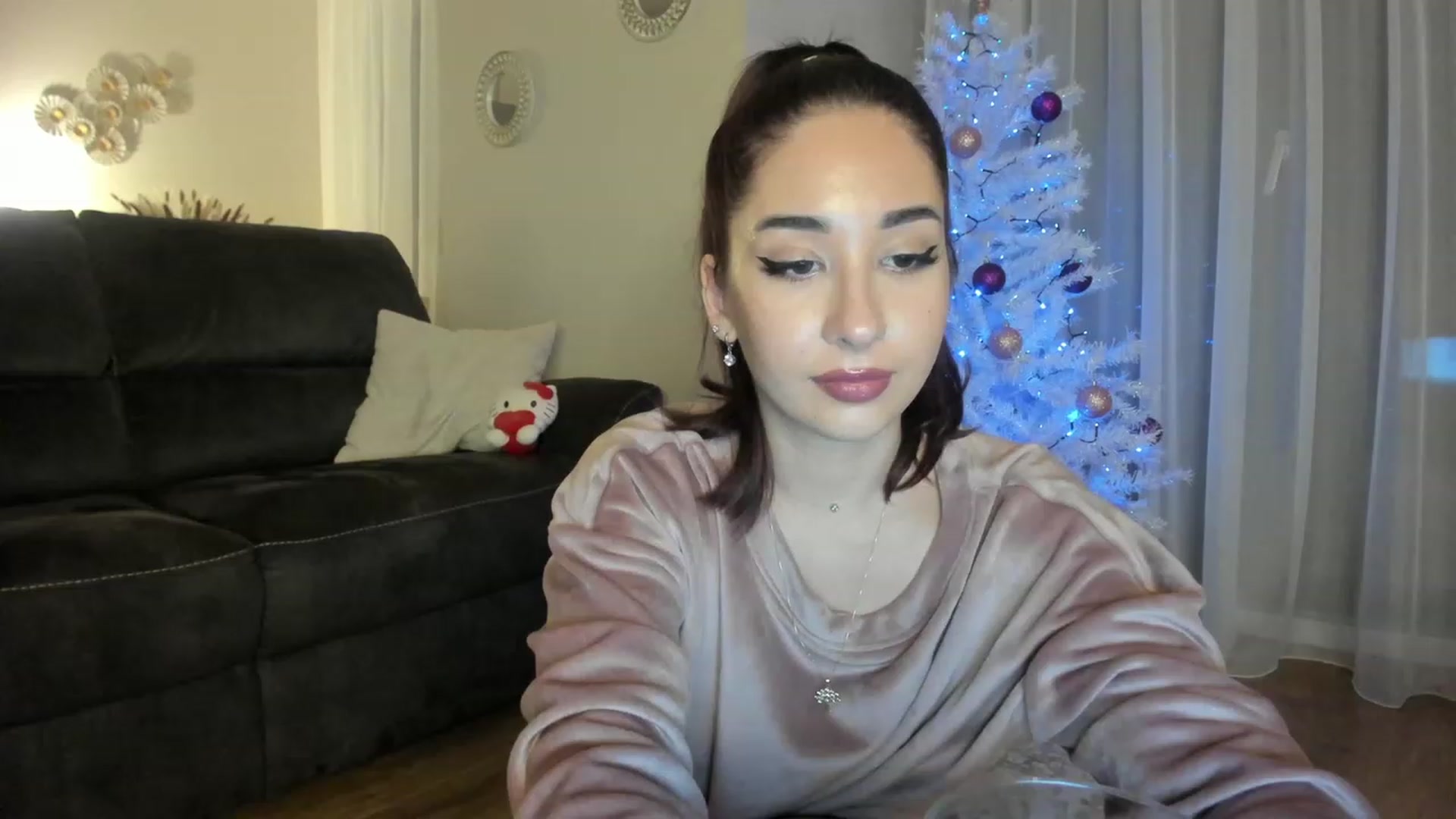 Gallery image thumbnail from Cataleya's myfreecams stream on, 12/17/2023, 22:23 image 4 of 20