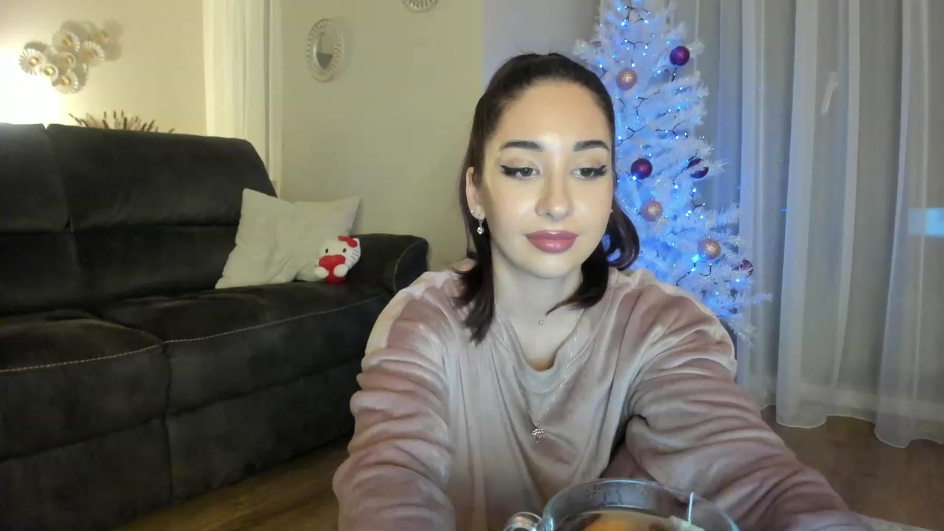 Gallery image thumbnail from Cataleya's myfreecams stream on, 12/17/2023, 22:23 image 7 of 20