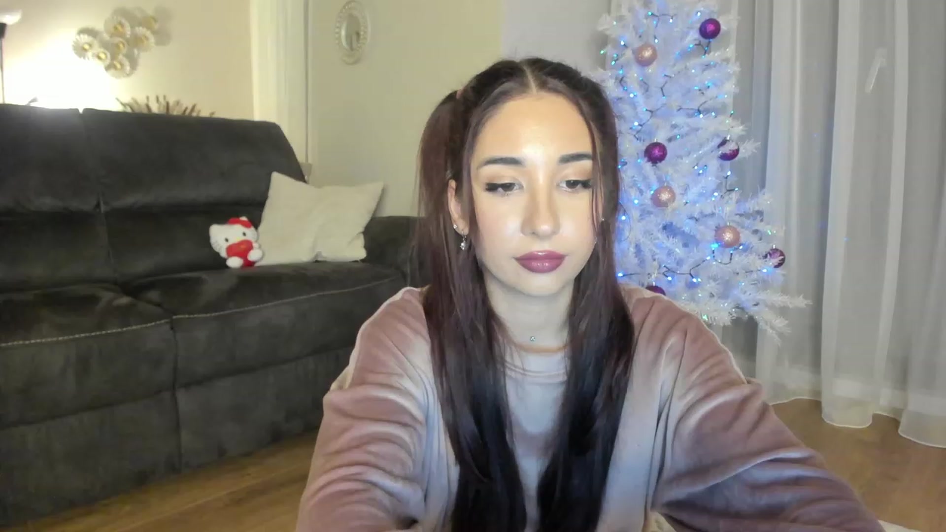 Gallery image thumbnail from Cataleya's myfreecams stream on, 12/22/2023, 23:07 image 3 of 20