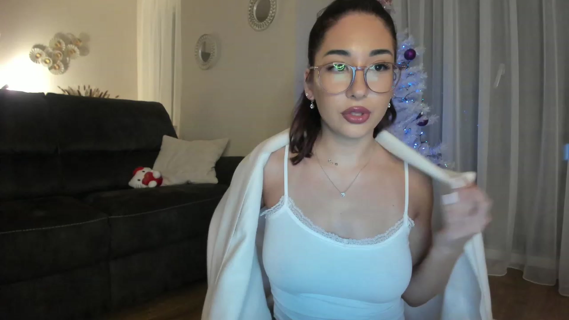 Gallery image thumbnail from Cataleya's myfreecams stream on, 12/23/2023, 23:30 image 16 of 20