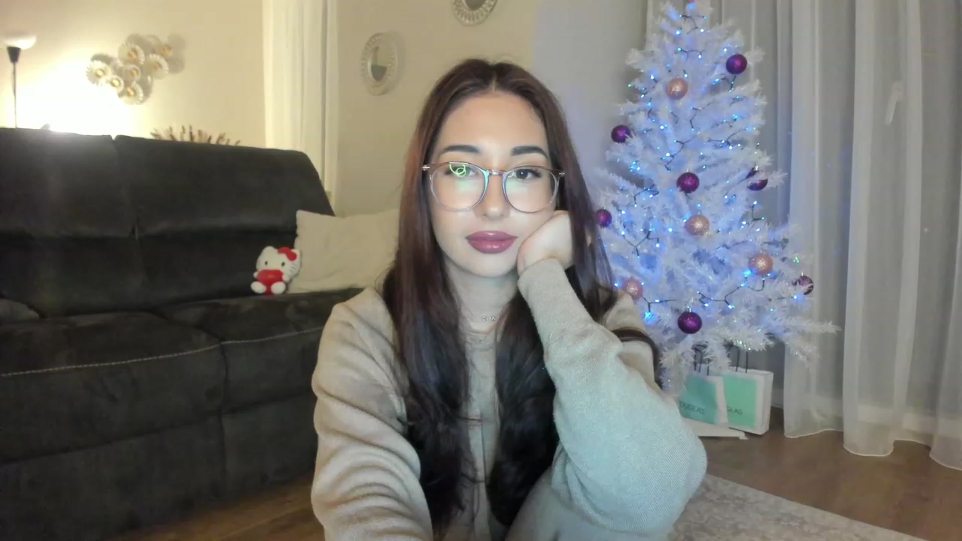 Gallery image thumbnail from Cataleya's myfreecams stream on, 12/24/2023, 21:06 image 18 of 20