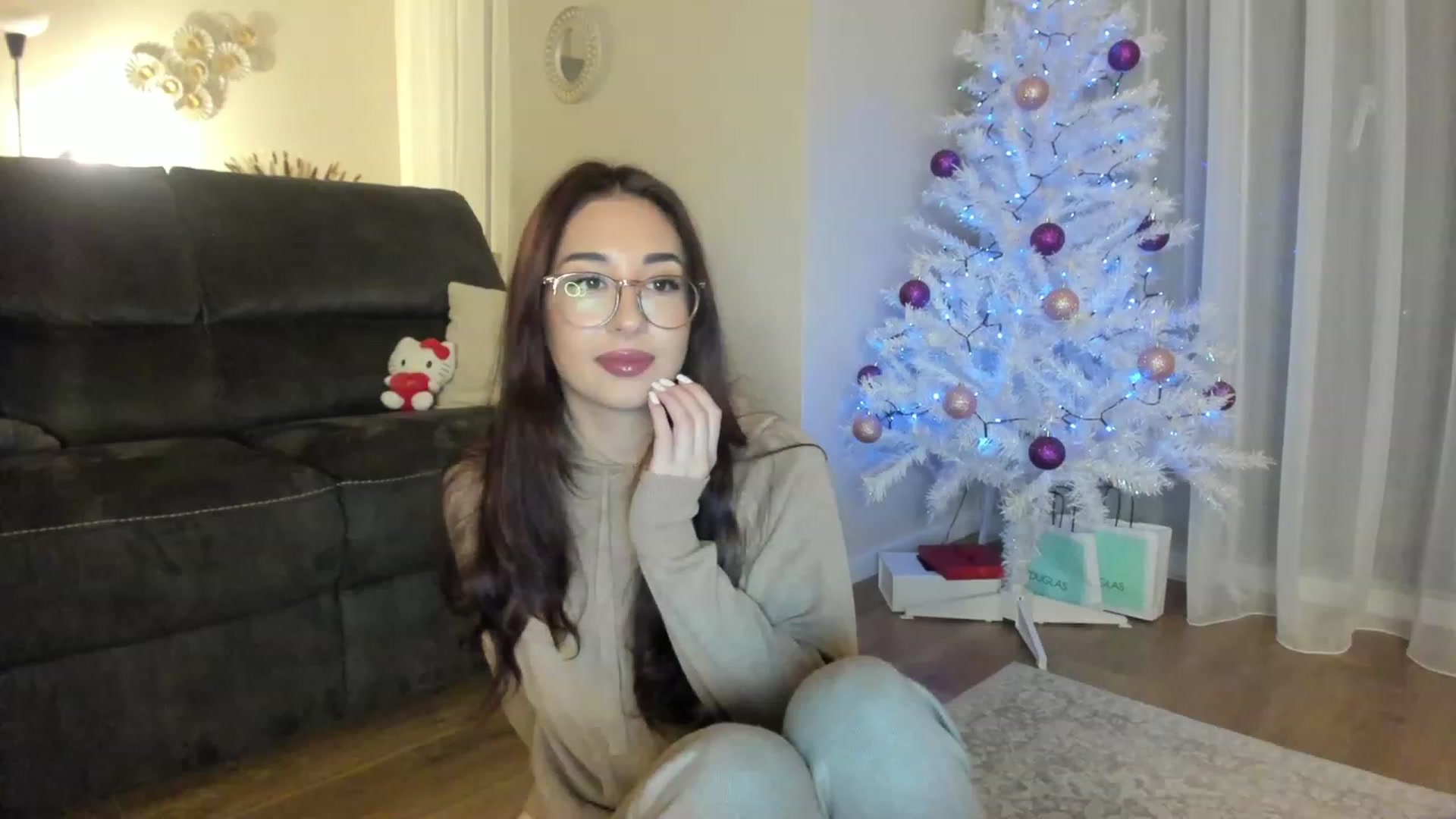 Gallery image thumbnail from Cataleya's myfreecams stream on, 12/24/2023, 21:06 image 8 of 20