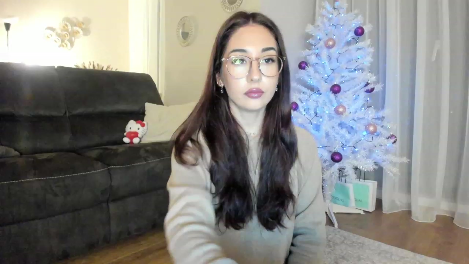 Gallery image thumbnail from Cataleya's myfreecams stream on, 12/24/2023, 21:06 image 12 of 20