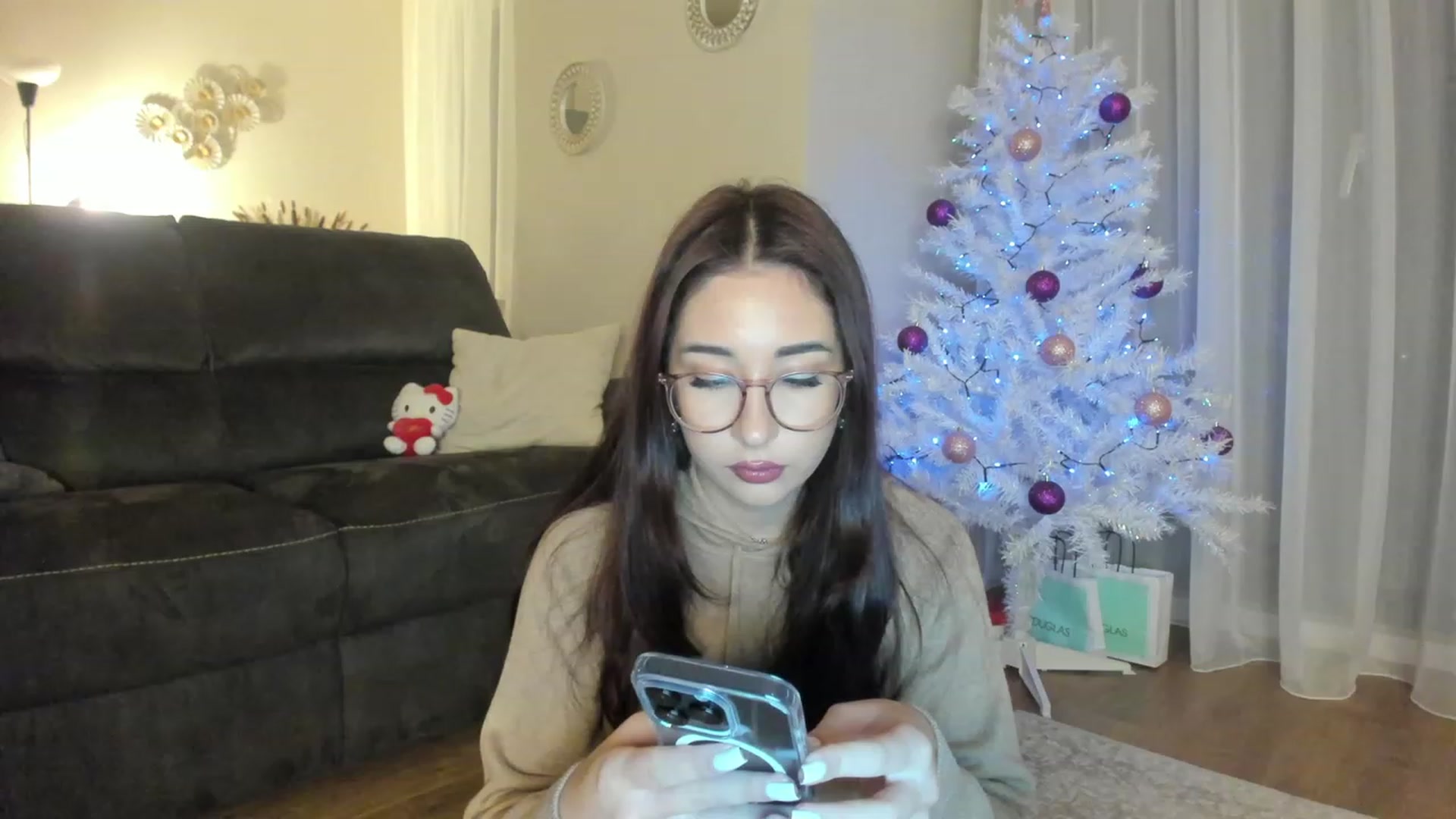 Gallery image thumbnail from Cataleya's myfreecams stream on, 12/24/2023, 21:06 image 2 of 20