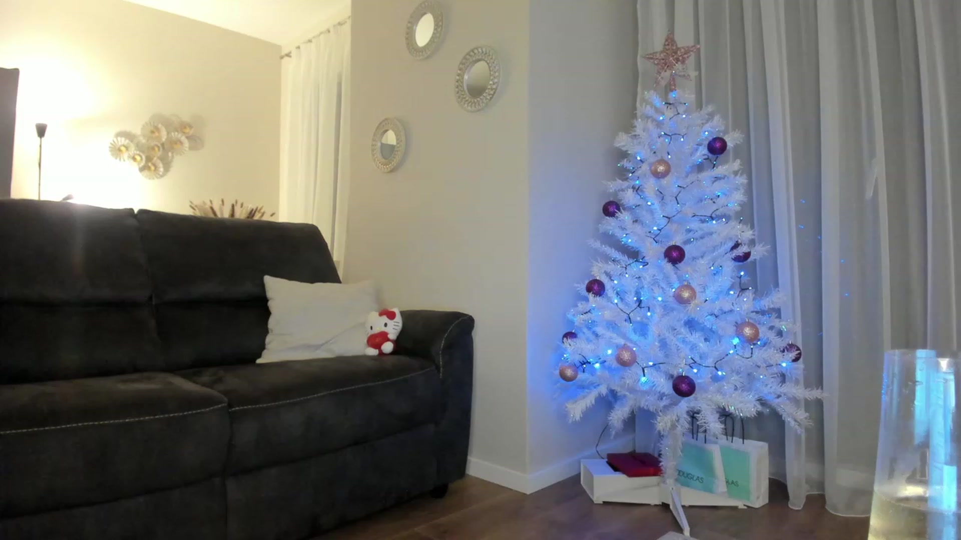 Gallery image thumbnail from Cataleya's myfreecams stream on, 12/26/2023, 24:01 image 16 of 20