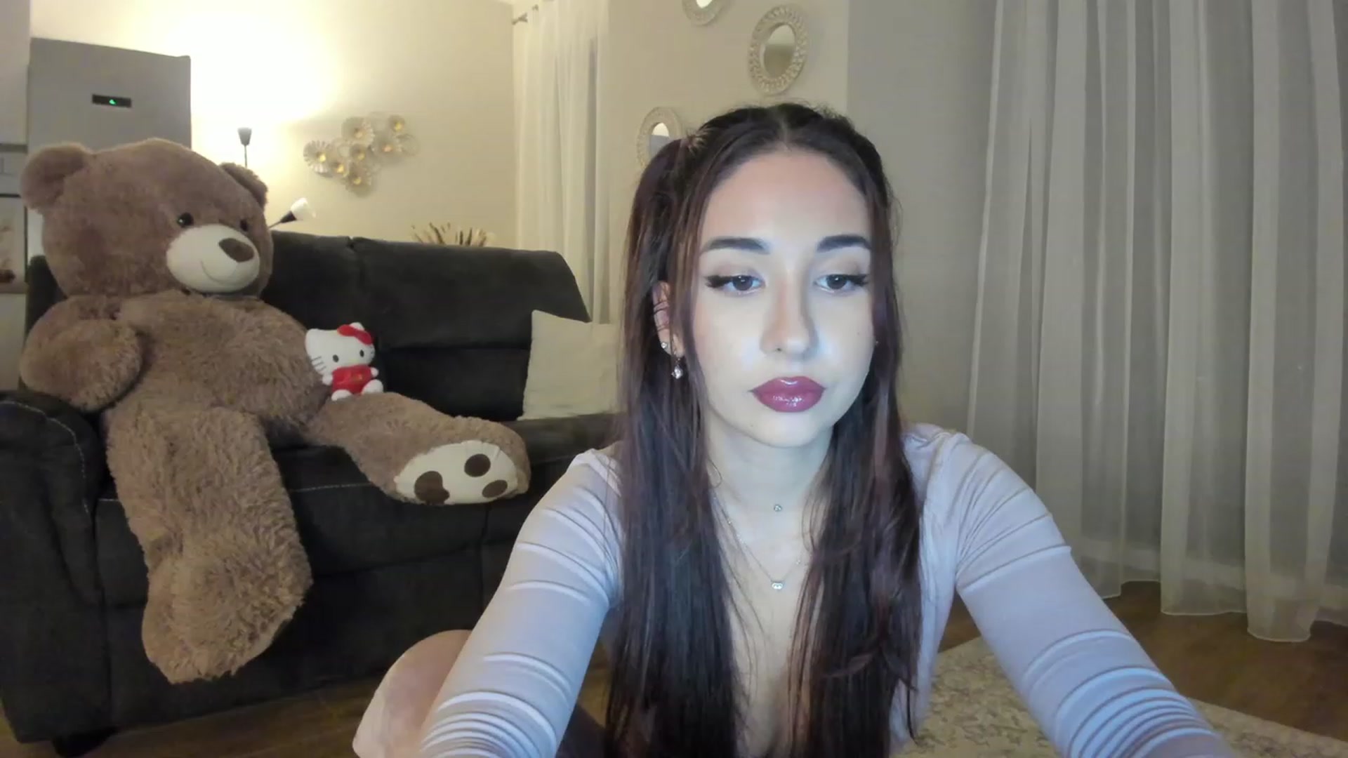 Gallery image thumbnail from Cataleya's myfreecams stream on, 01/19/2024, 21:29 image 18 of 20