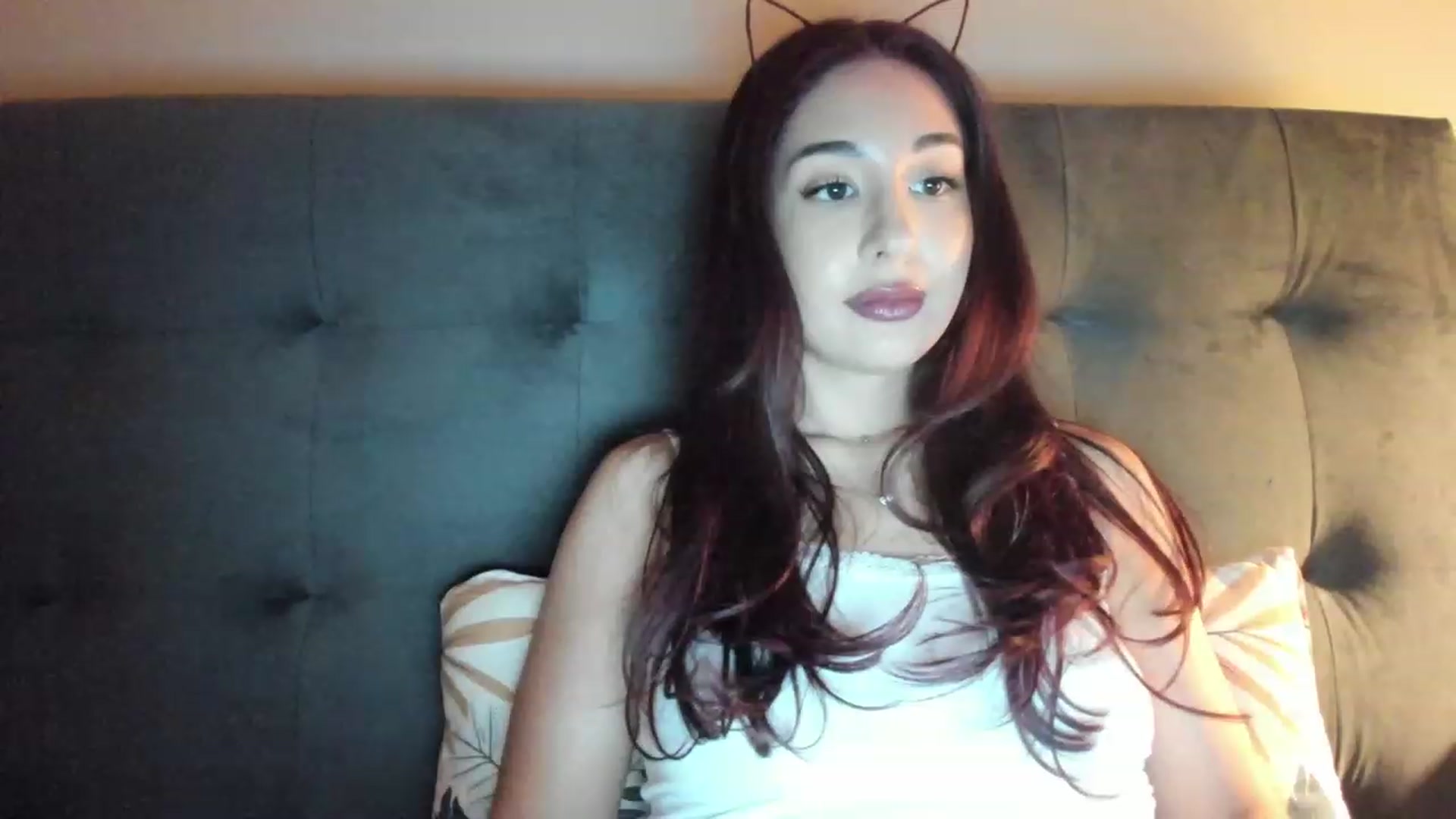 Gallery image thumbnail from Cataleya's myfreecams stream on, 01/31/2024, 24:01 image 8 of 20