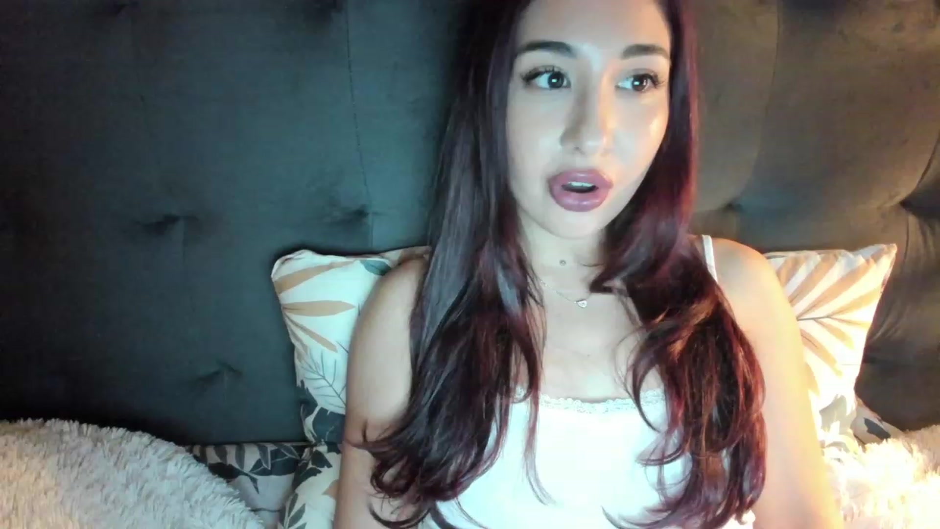 Gallery image thumbnail from Cataleya's myfreecams stream on, 01/31/2024, 24:01 image 19 of 20