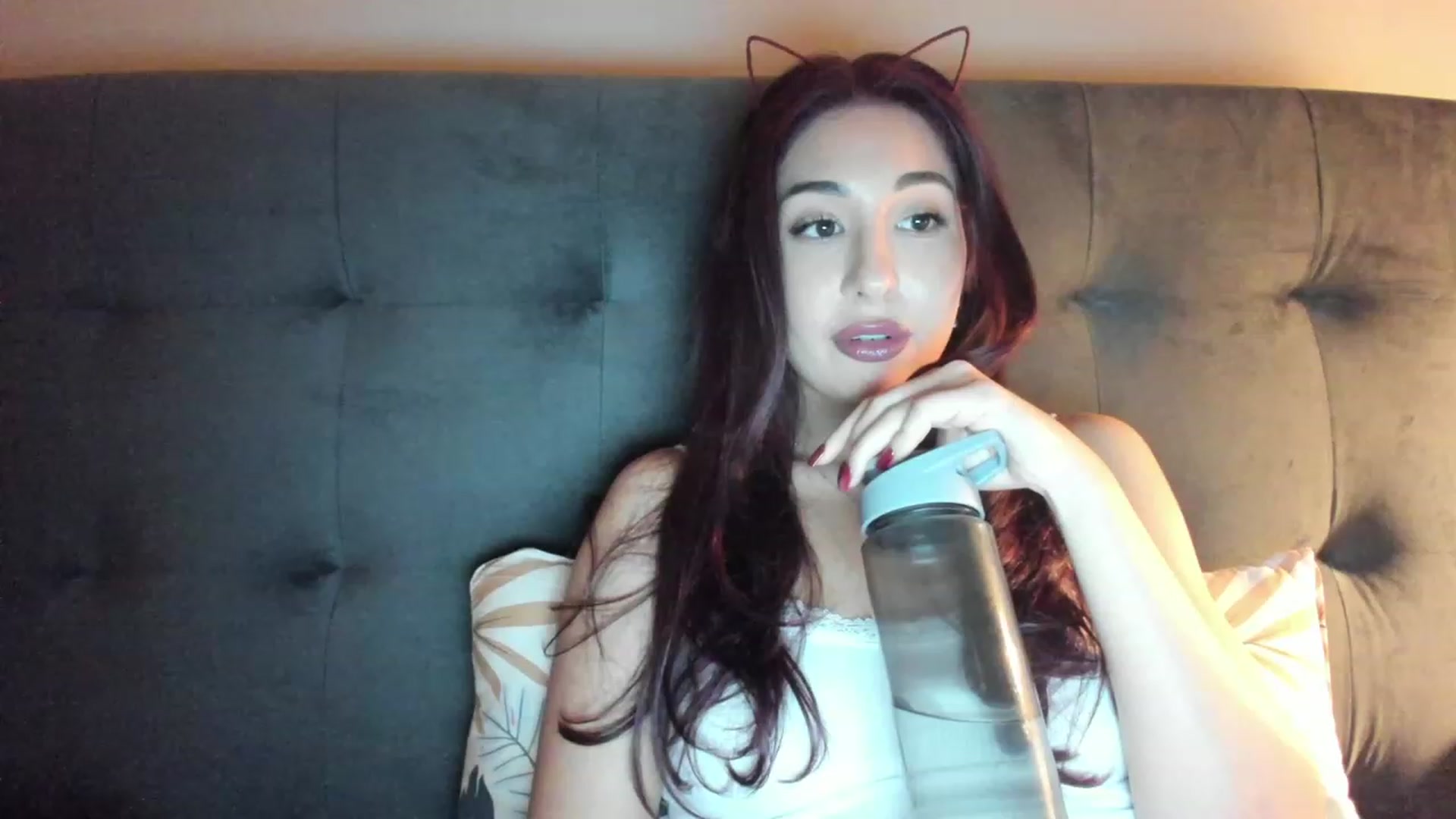 Gallery image thumbnail from Cataleya's myfreecams stream on, 01/31/2024, 24:01 image 18 of 20