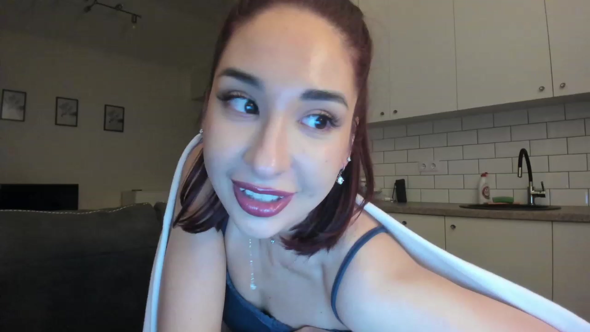 Gallery image thumbnail from Cataleya's myfreecams stream on, 02/03/2024, 22:43 image 12 of 20