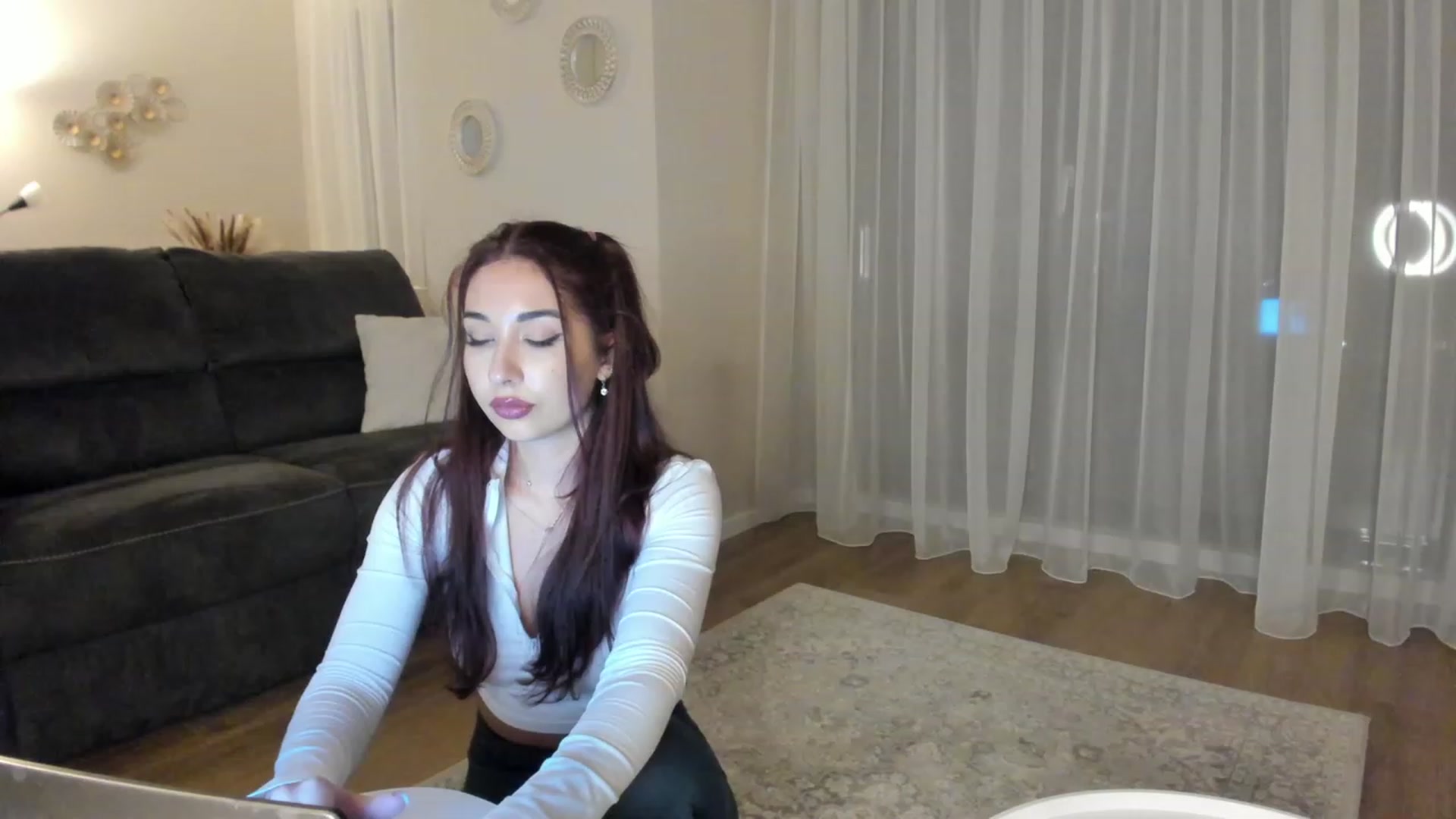 Gallery image thumbnail from Cataleya's myfreecams stream on, 02/05/2024, 22:22 image 19 of 20