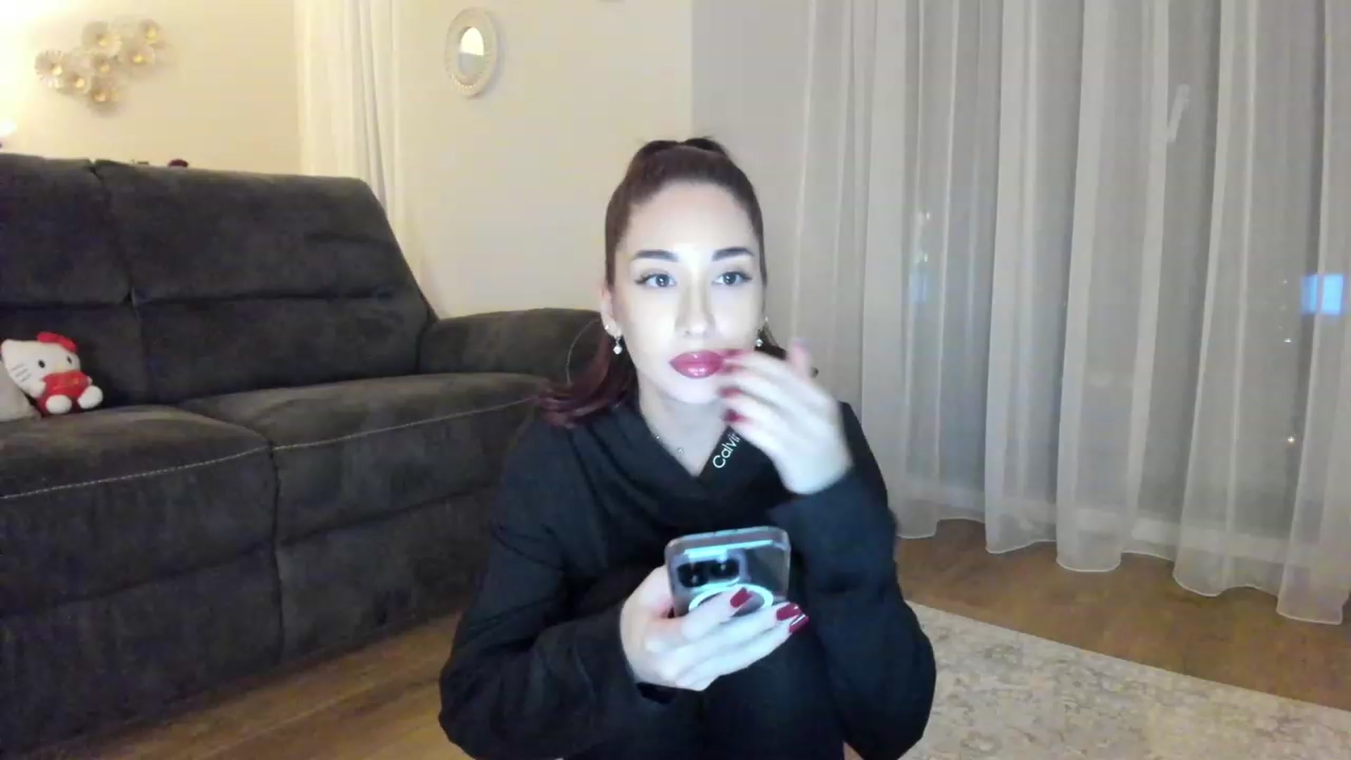 Gallery image thumbnail from Cataleya's myfreecams stream on, 02/21/2024, 19:53 image 2 of 20