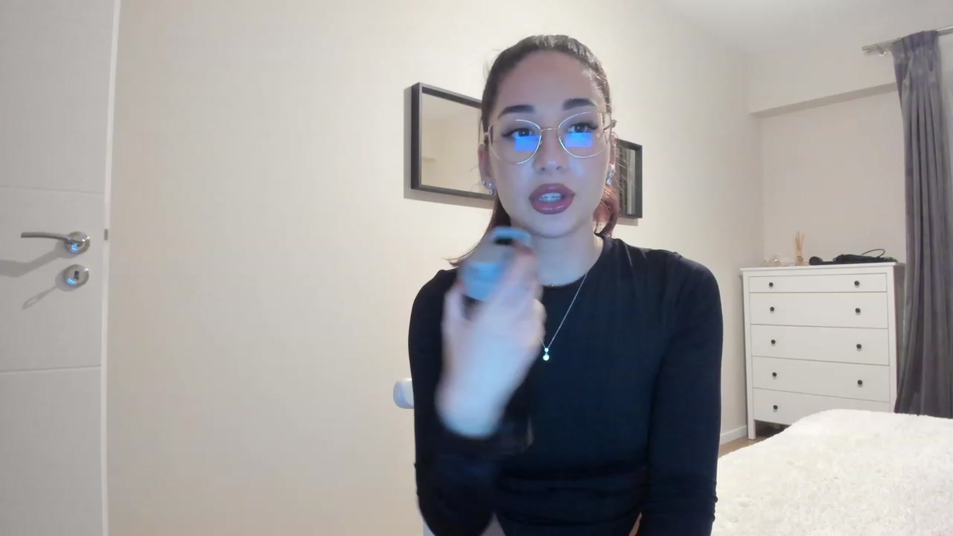 Gallery image thumbnail from Cataleya's myfreecams stream on, 03/09/2024, 22:53 image 17 of 20