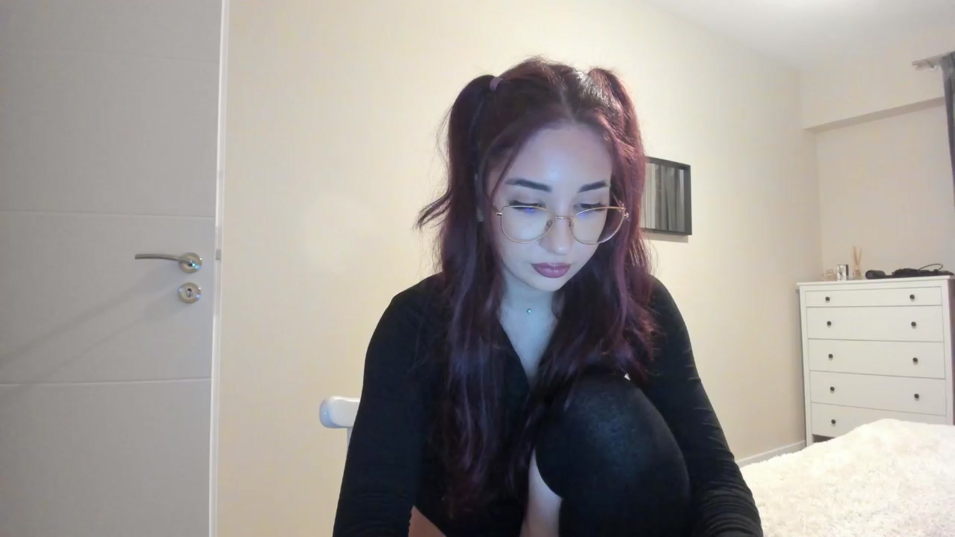 Gallery image thumbnail from Cataleya's myfreecams stream on, 03/23/2024, 22:27 image 6 of 20