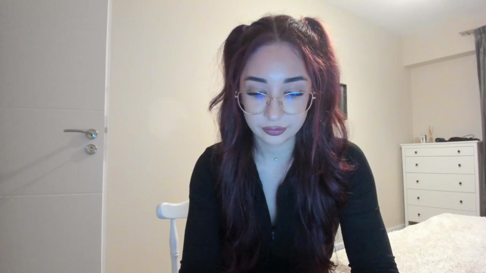 Gallery image thumbnail from Cataleya's myfreecams stream on, 03/23/2024, 22:27 image 3 of 20