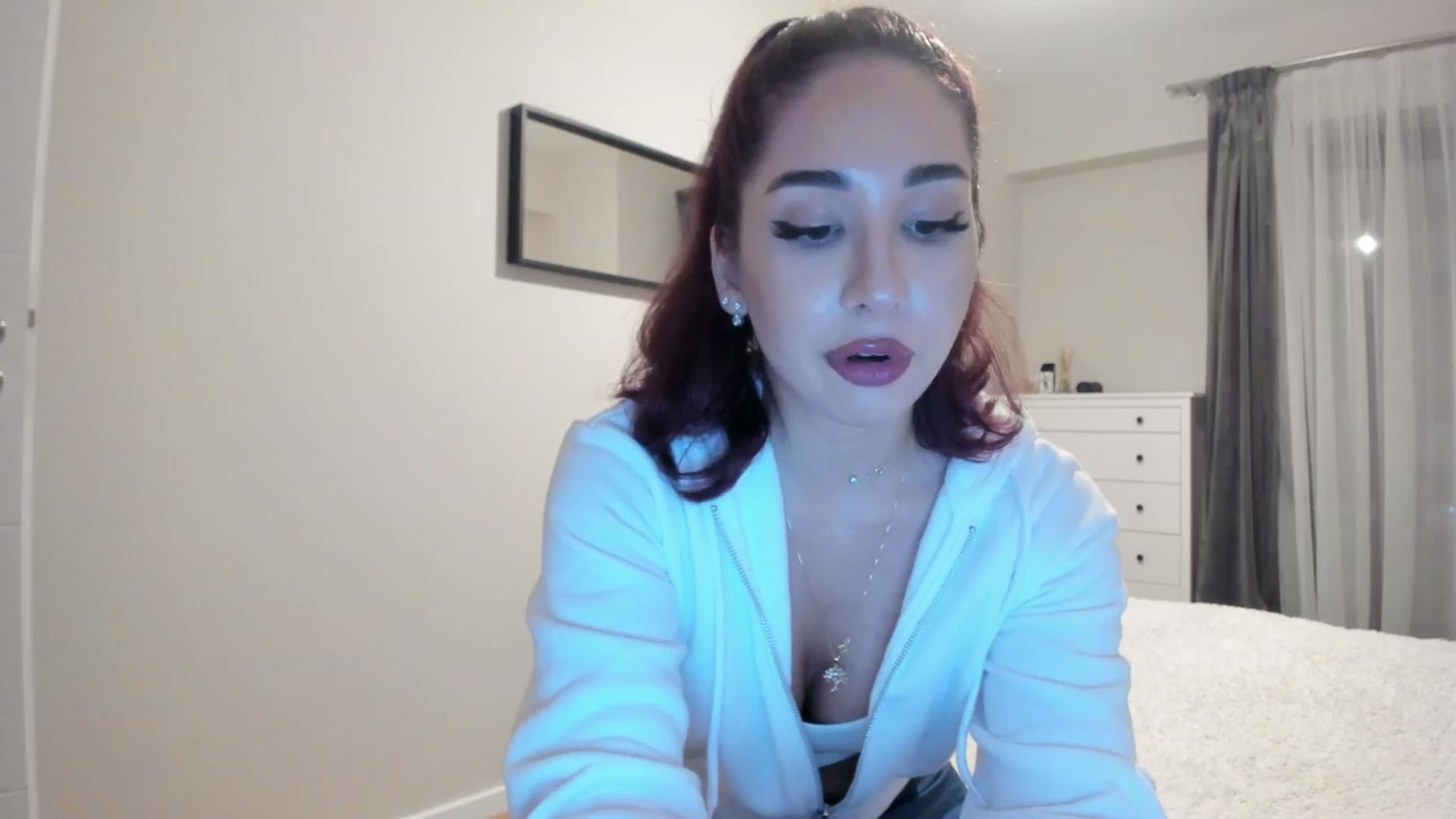 Gallery image thumbnail from Cataleya's myfreecams stream on, 03/27/2024, 20:58 image 10 of 20