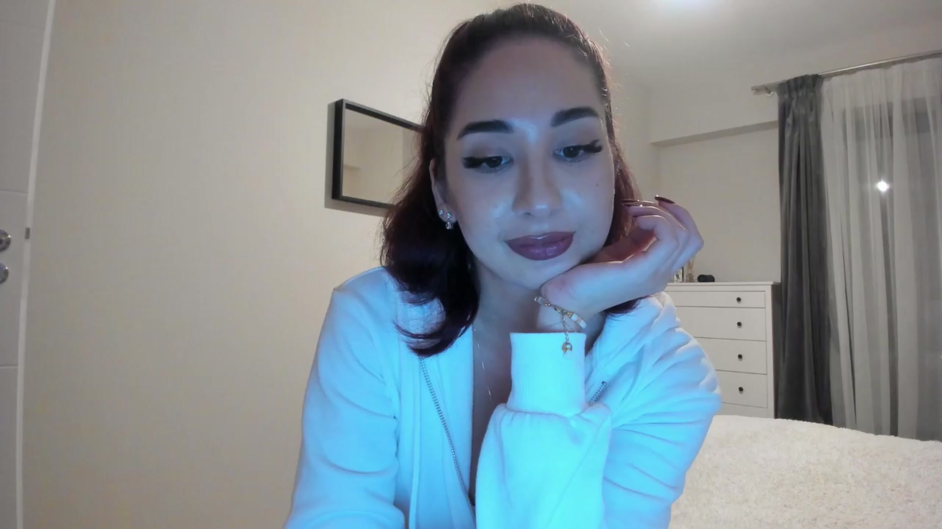 Gallery image thumbnail from Cataleya's myfreecams stream on, 03/27/2024, 20:58 image 5 of 20
