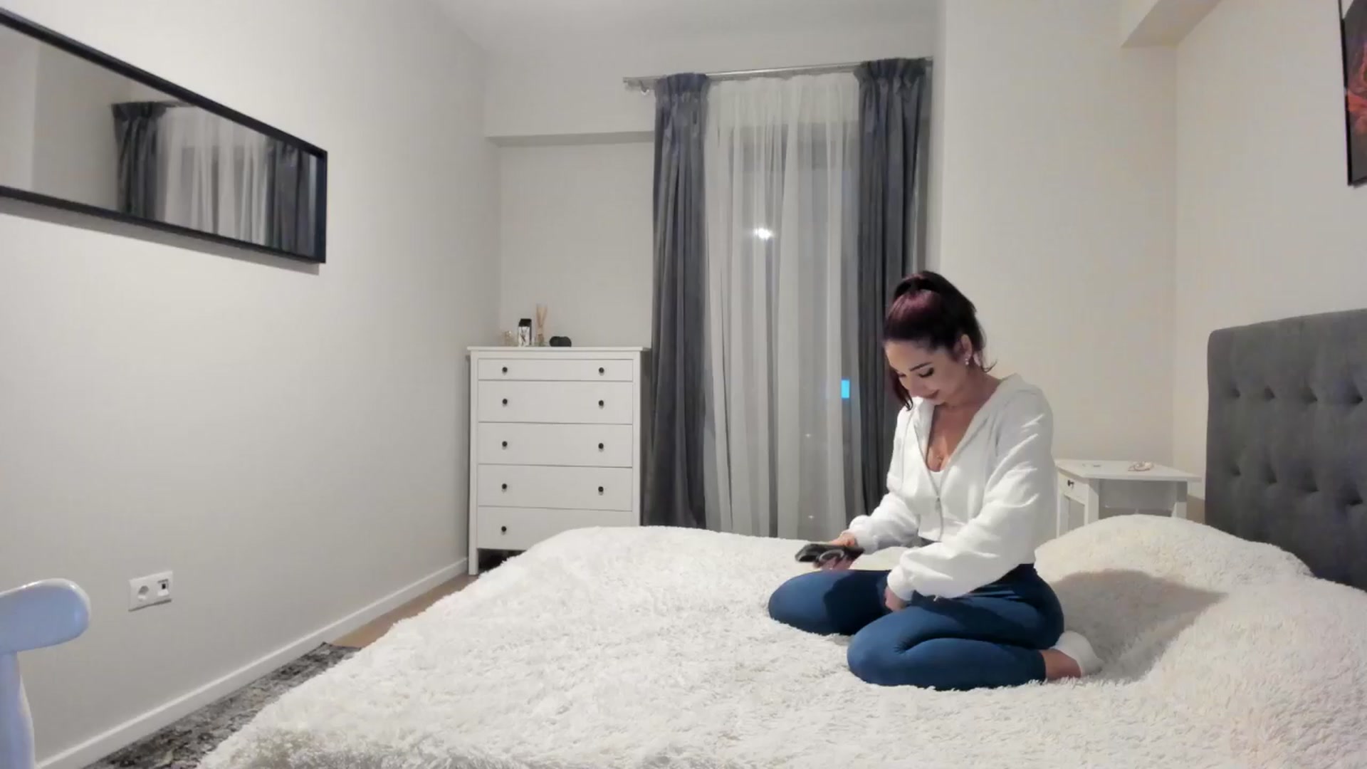 Gallery image thumbnail from Cataleya's myfreecams stream on, 03/27/2024, 22:27 image 7 of 20