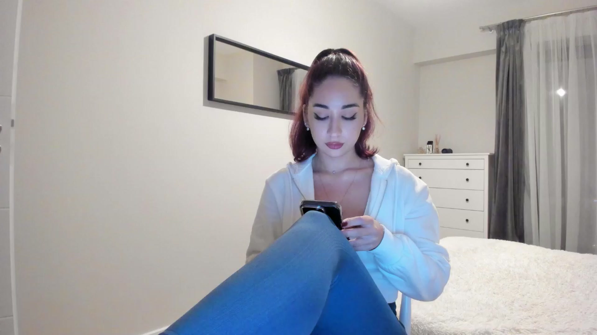 Gallery image thumbnail from Cataleya's myfreecams stream on, 03/27/2024, 22:27 image 4 of 20