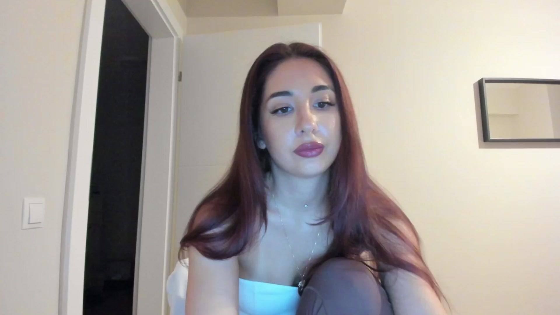 Gallery image thumbnail from Cataleya's myfreecams stream on, 04/08/2024, 21:44 image 18 of 20
