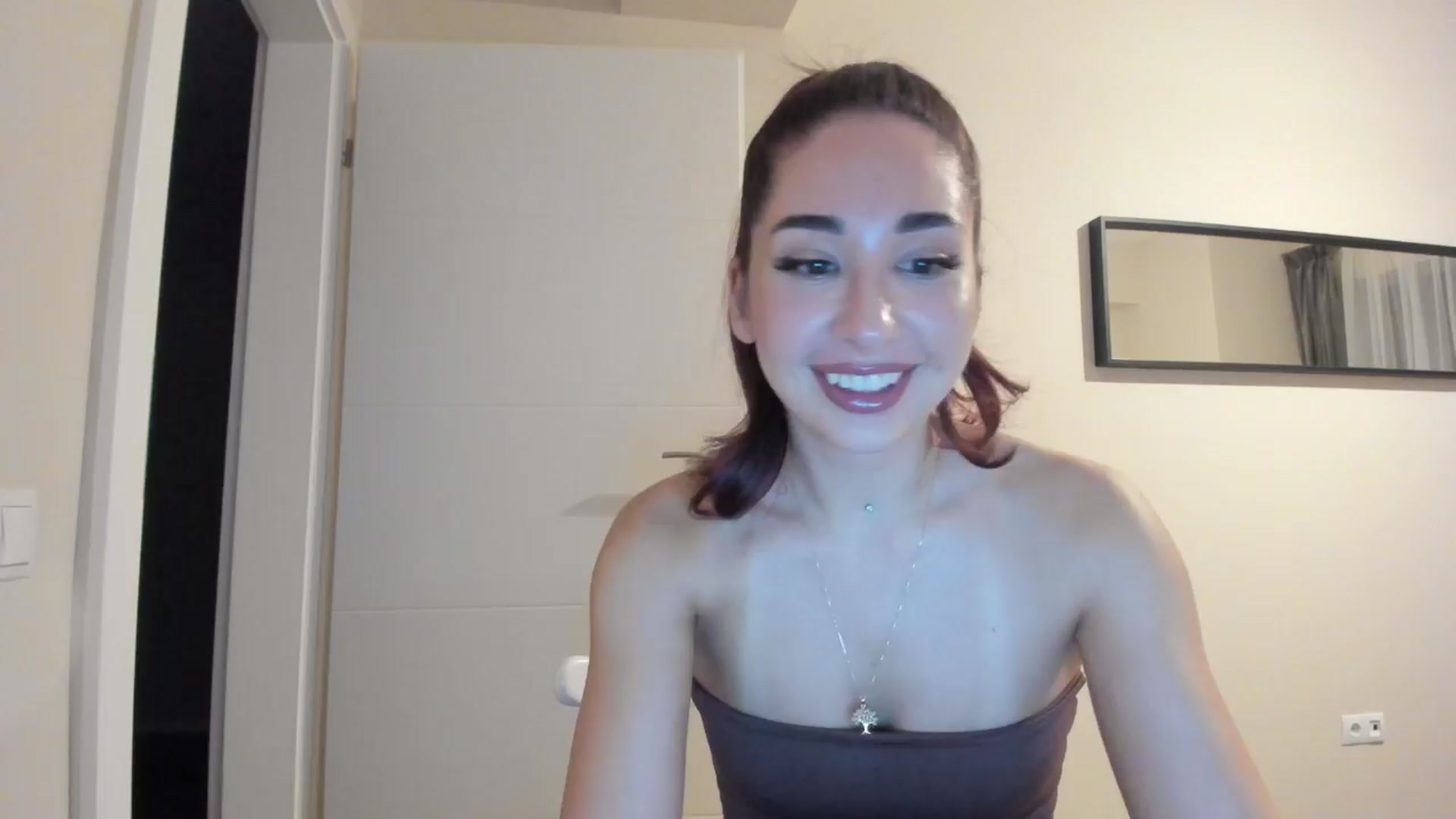 Gallery image thumbnail from Cataleya's myfreecams stream on, 04/13/2024, 21:11 image 4 of 20