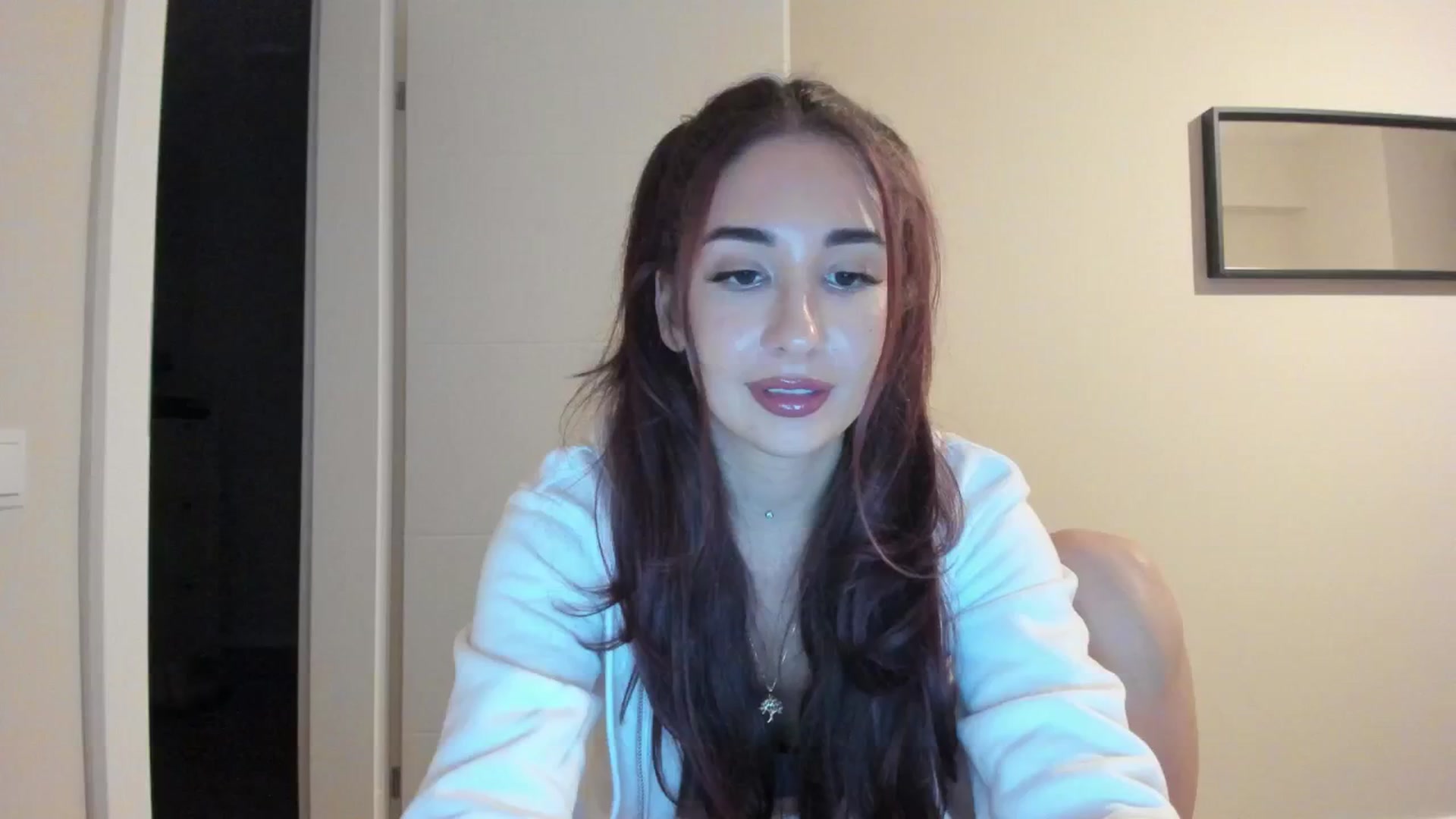 Gallery image thumbnail from Cataleya's myfreecams stream on, 04/19/2024, 21:59 image 6 of 20